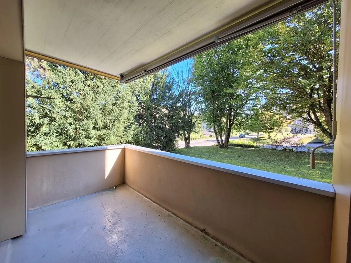 Vivere nel verde con balcone / La tua nuova casa nel cuore di Thalwil! - Foto 8 di 8