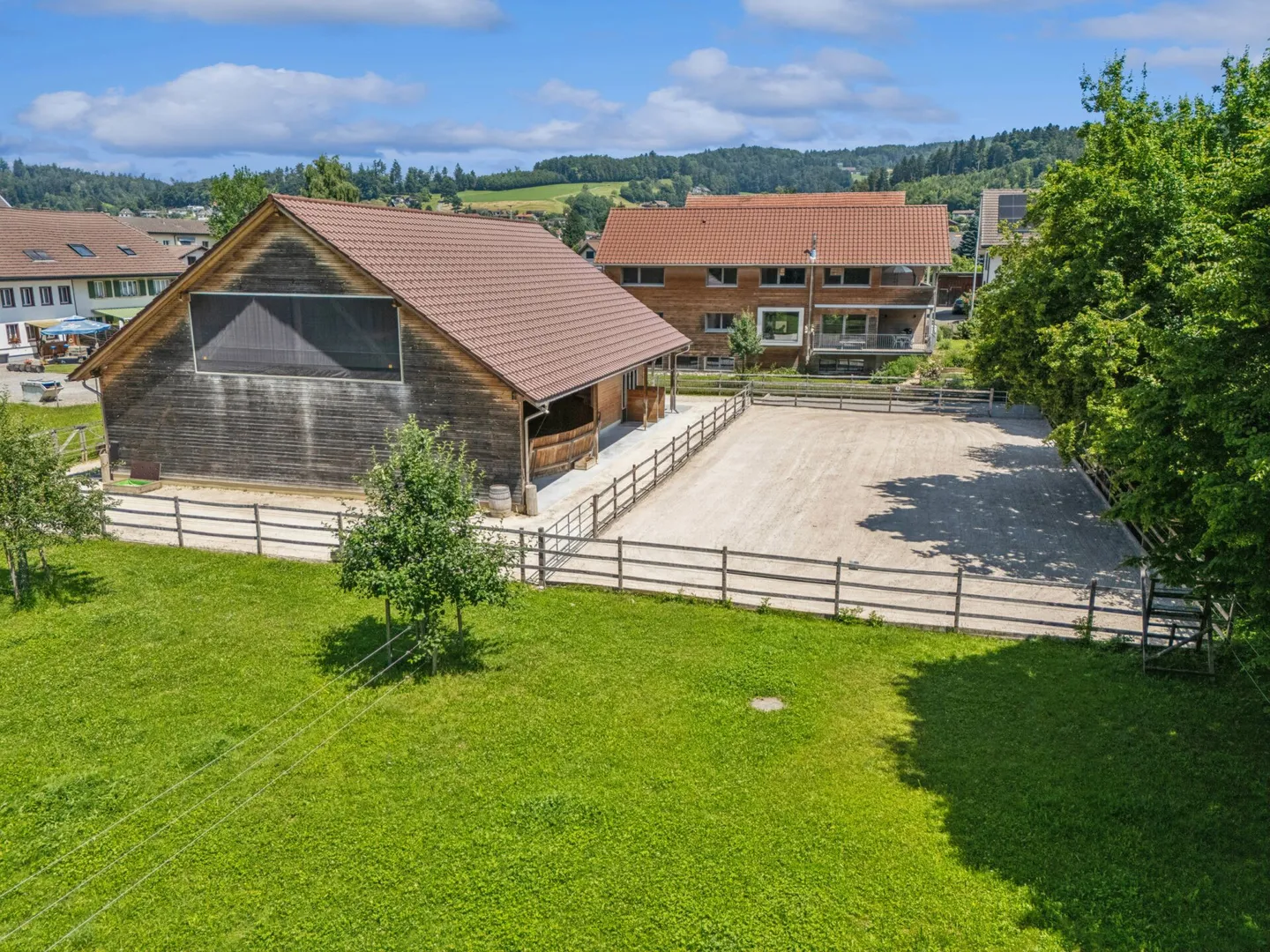 HIGH-QUALITY EQUESTRIAN PROPERTY WITH TWO MODERN LIVING UNITS - Photo 1 of 9
