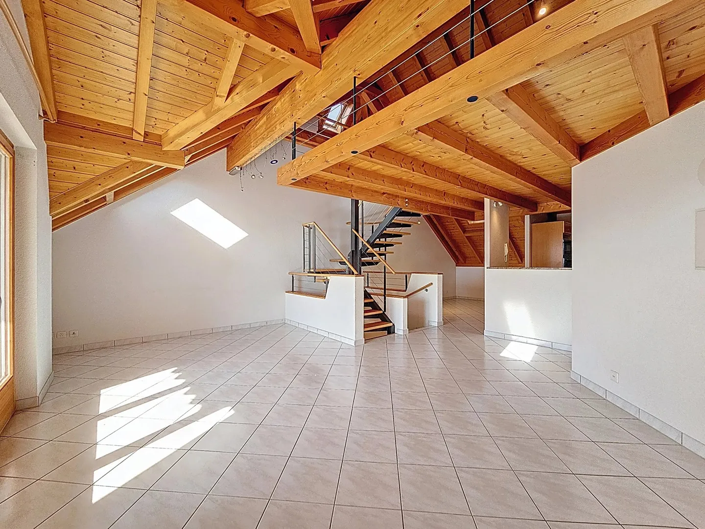 Appartamento in affitto - Foto 4 di 16