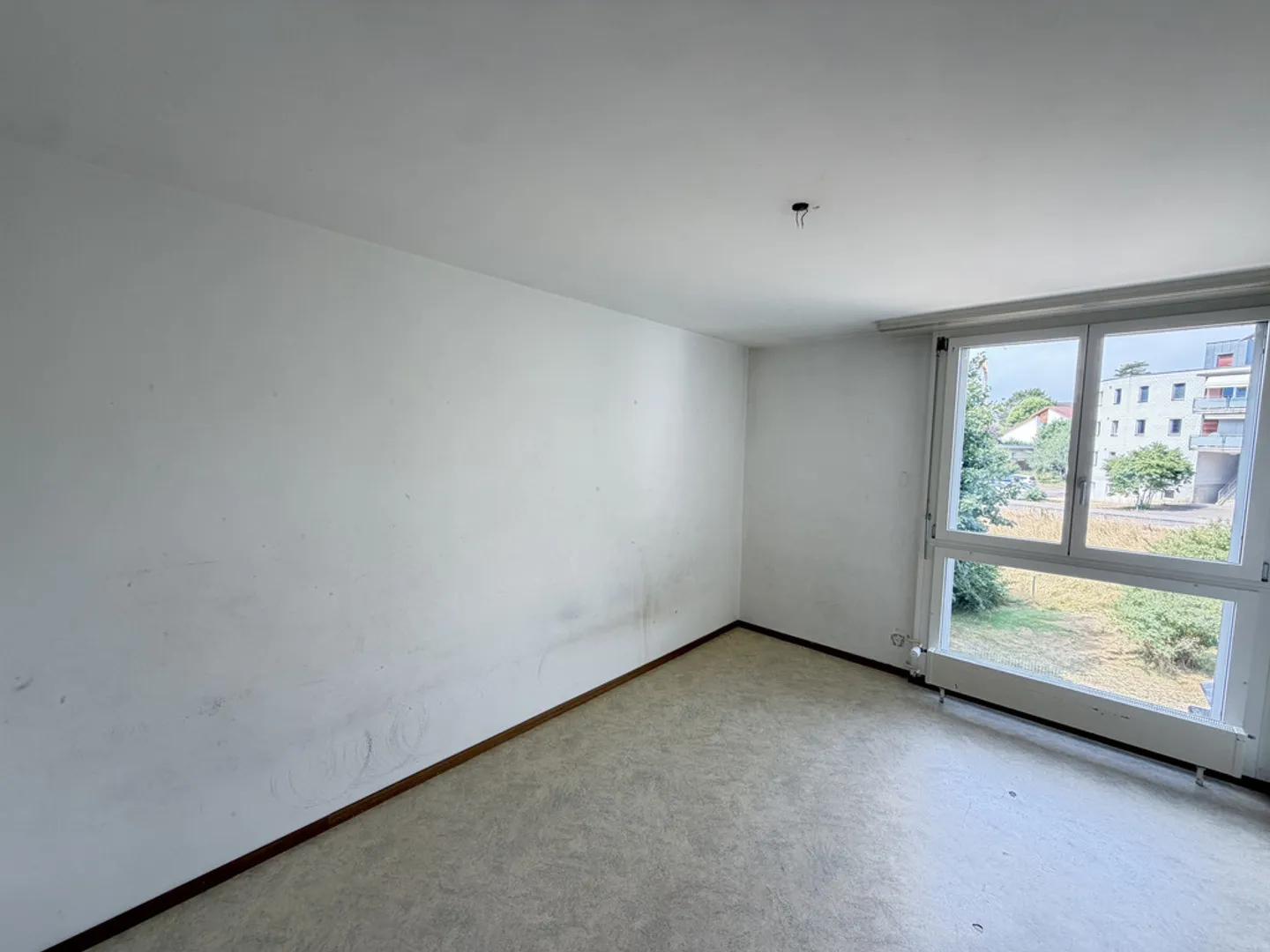 Appartement Charmant Près de la Ville - Photo 6 sur 11