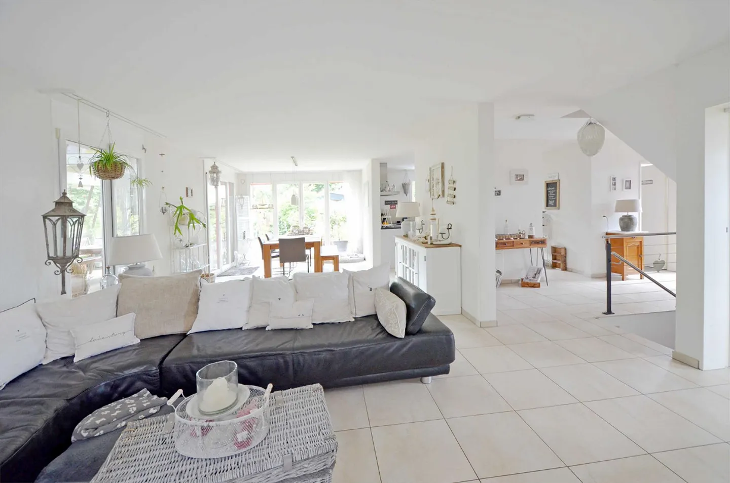 A Home Between Favorite Places and Living Space - Photo 6 of 9
