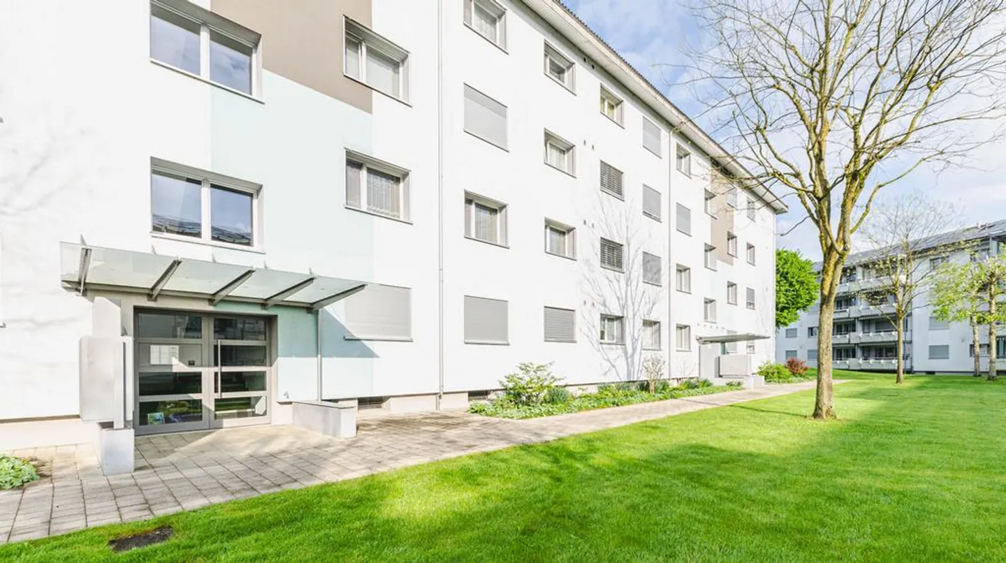 Jewel for Families... - Photo 1 of 10