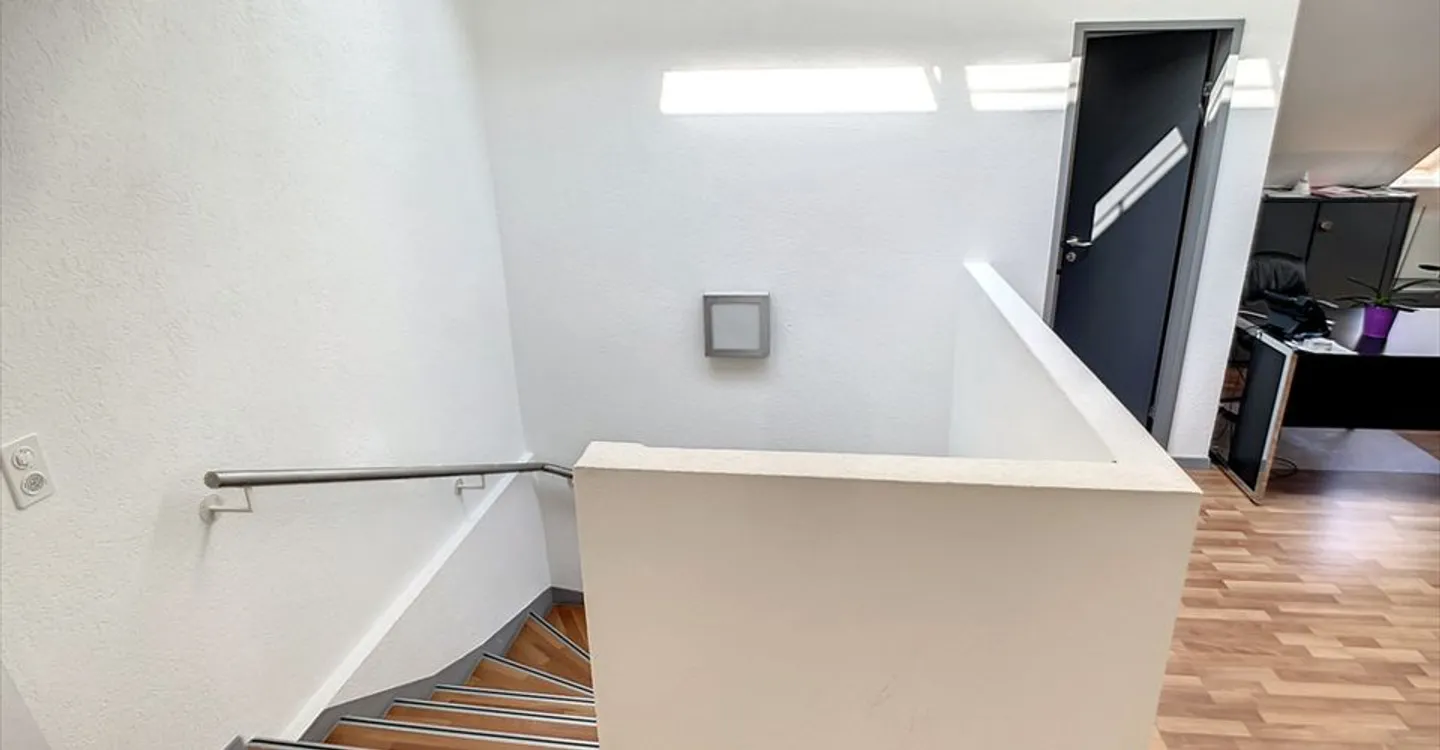 Prime Office Space in Nyon - Photo 3 of 7