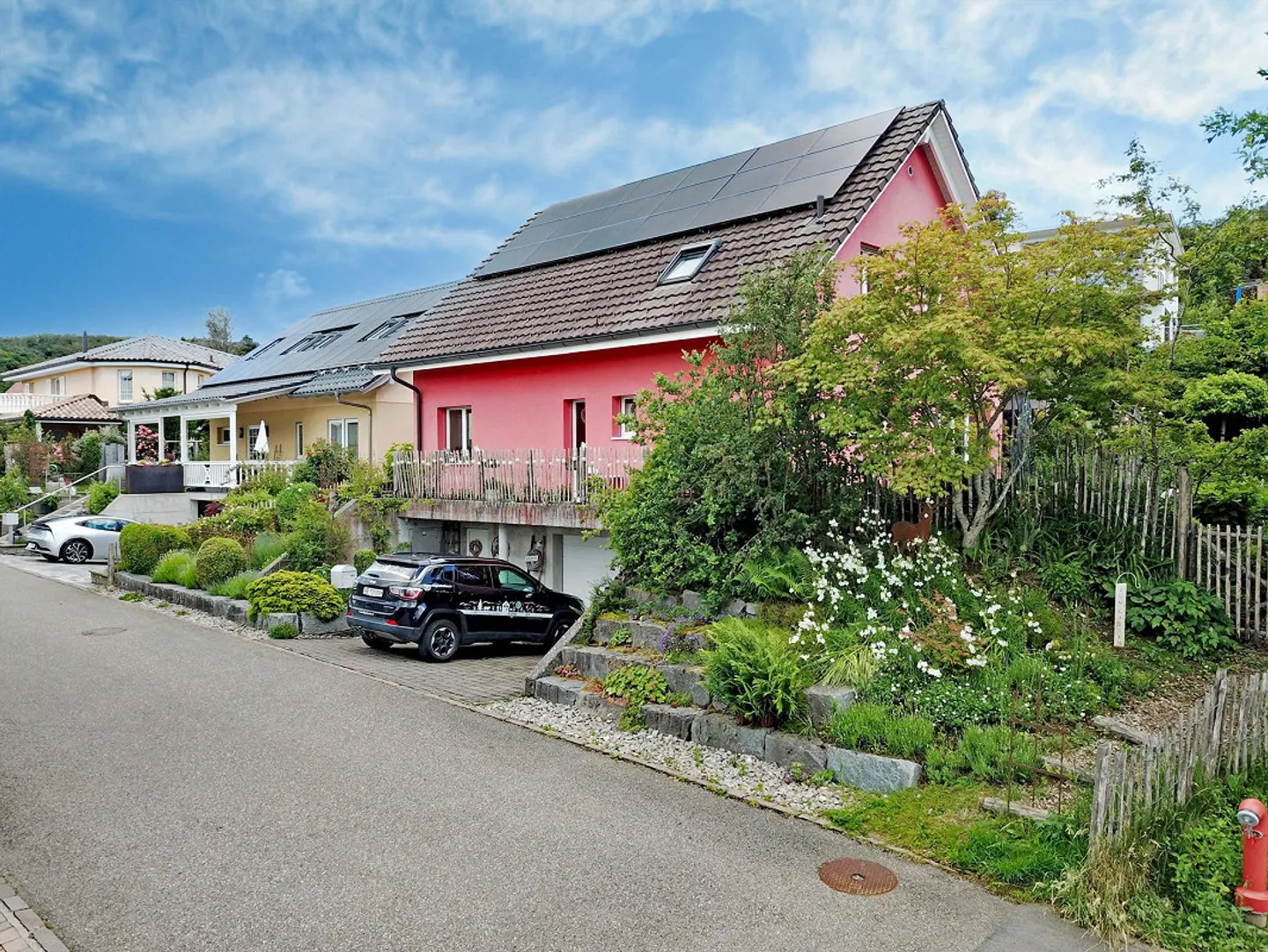 A Home Between Favorite Places and Living Space - Photo 3 of 9
