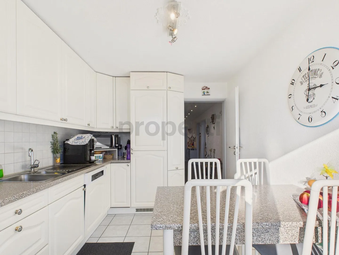 Living with a breathtaking view of the Mythen - attractive 4.5-room apartment in Seewen - Photo 7 of 16