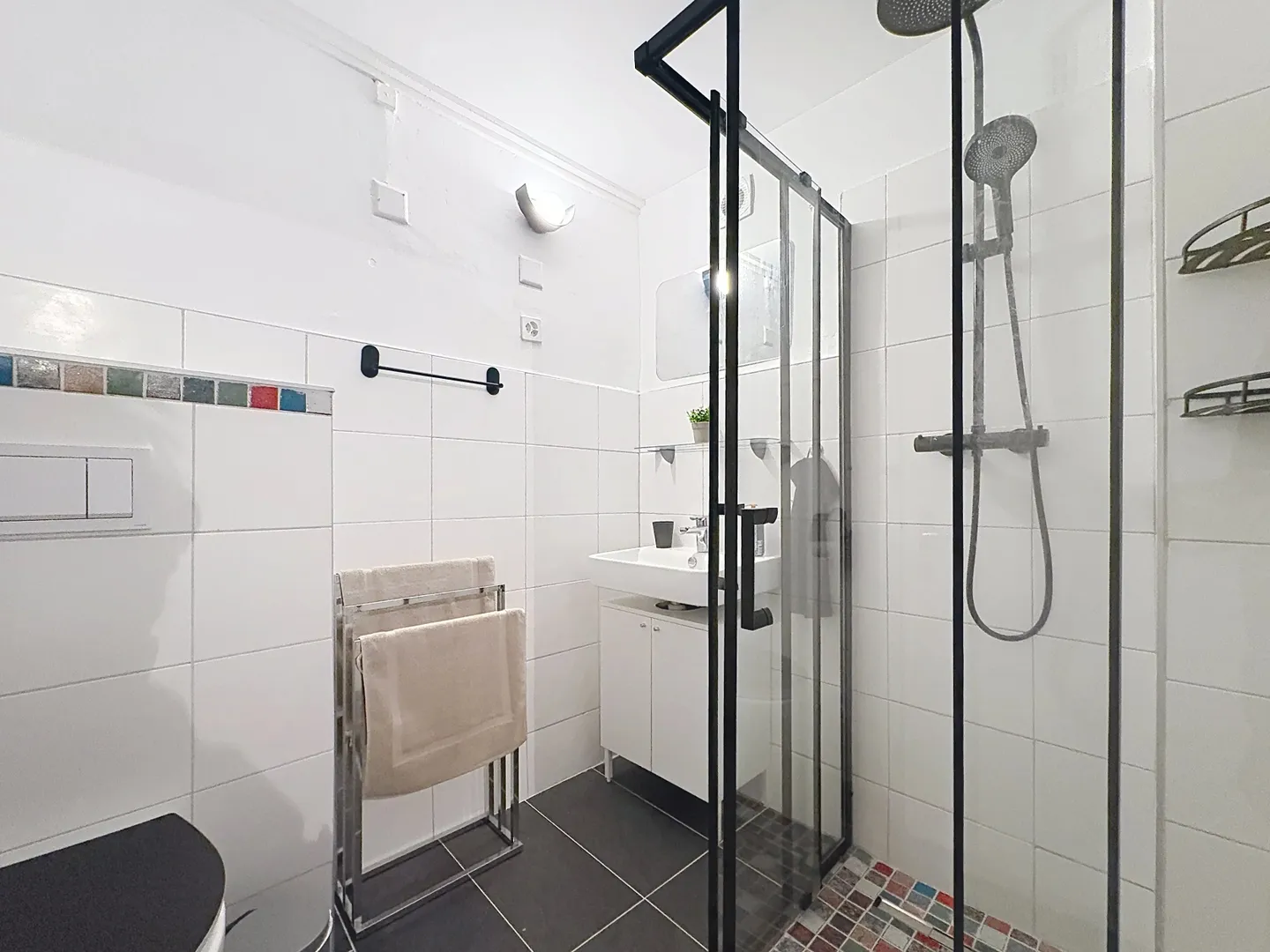 Ski chalet with 7 rooms in the heart of the 4 Valleys - Photo 10 of 15