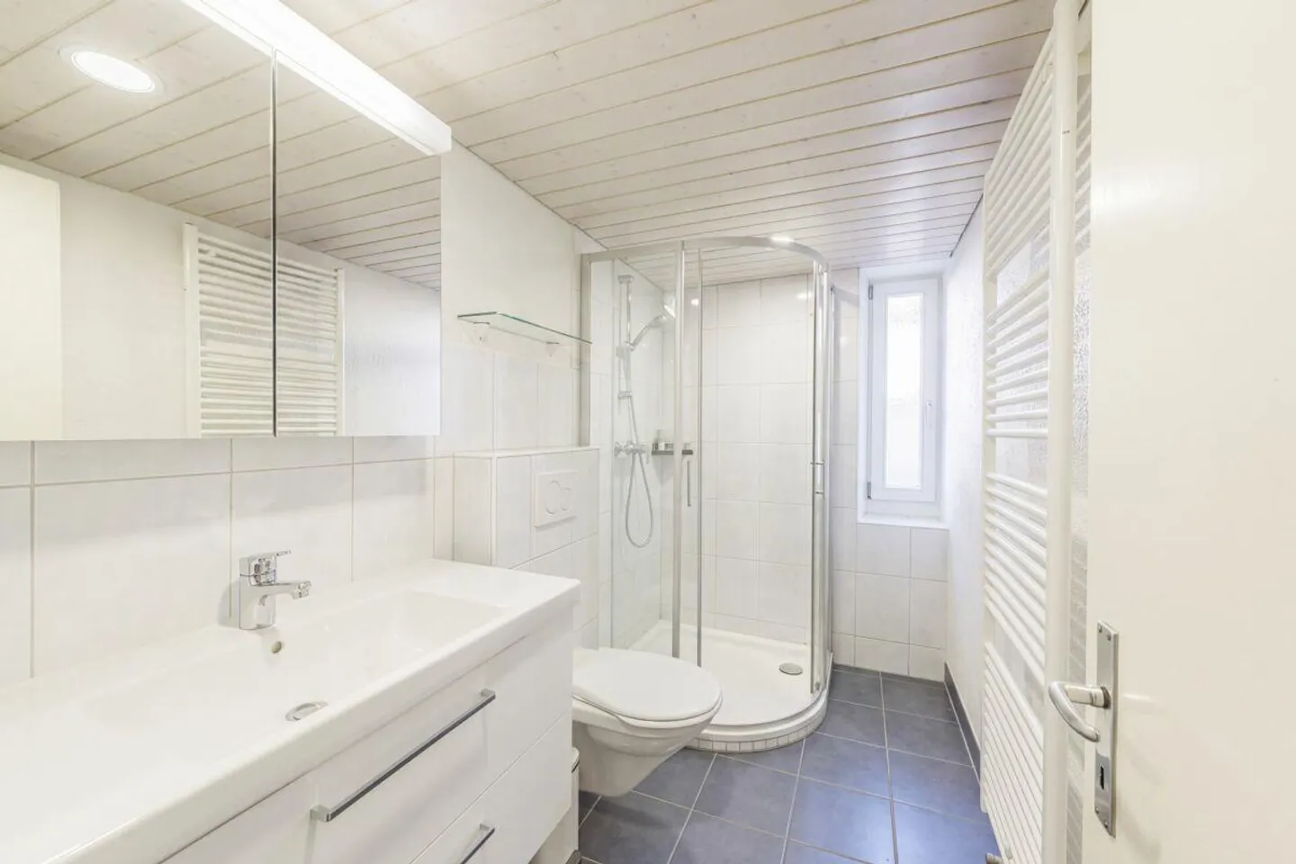 Charming Multi-Family House - Always Fully Rented - Huge Potential... - Photo 18 of 28