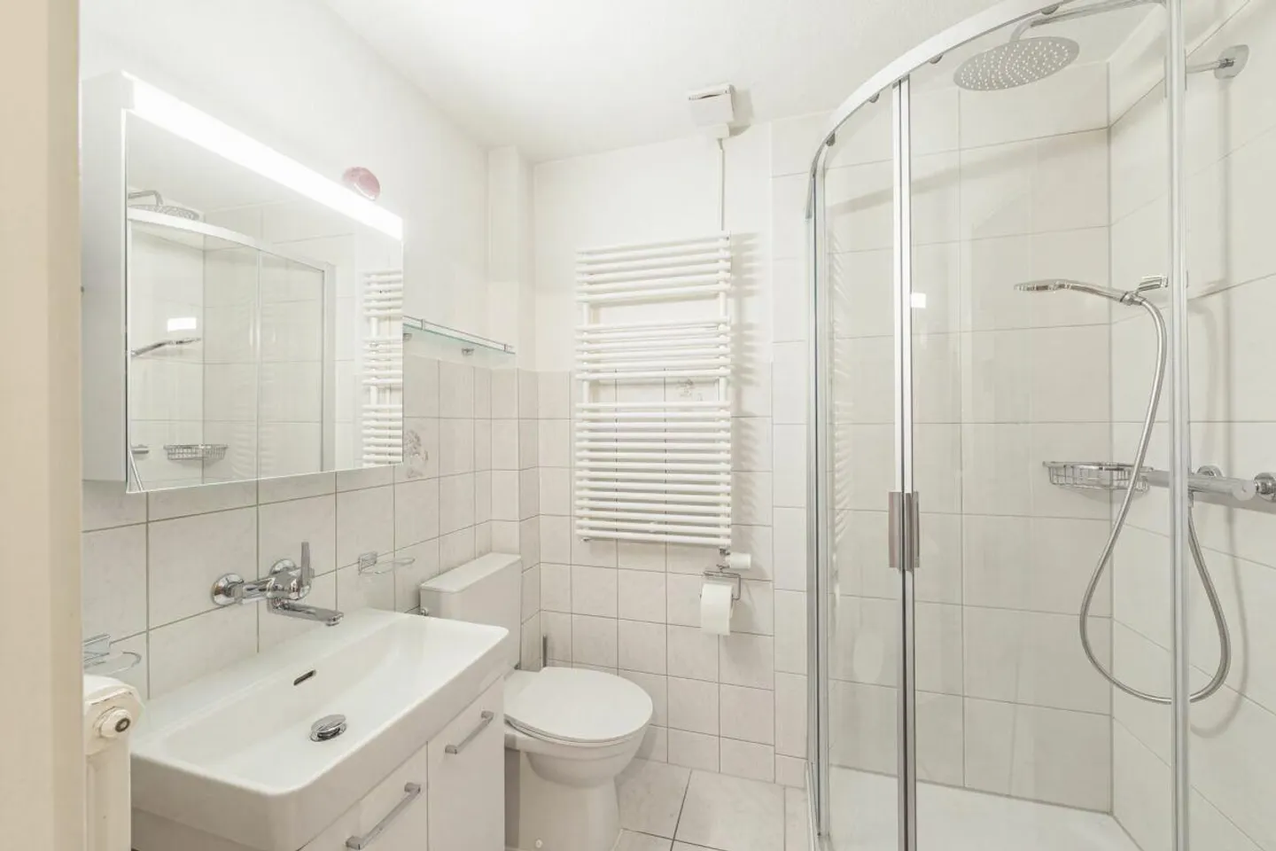 Charming Multi-Family House - Always Fully Rented - Huge Potential... - Photo 24 of 28