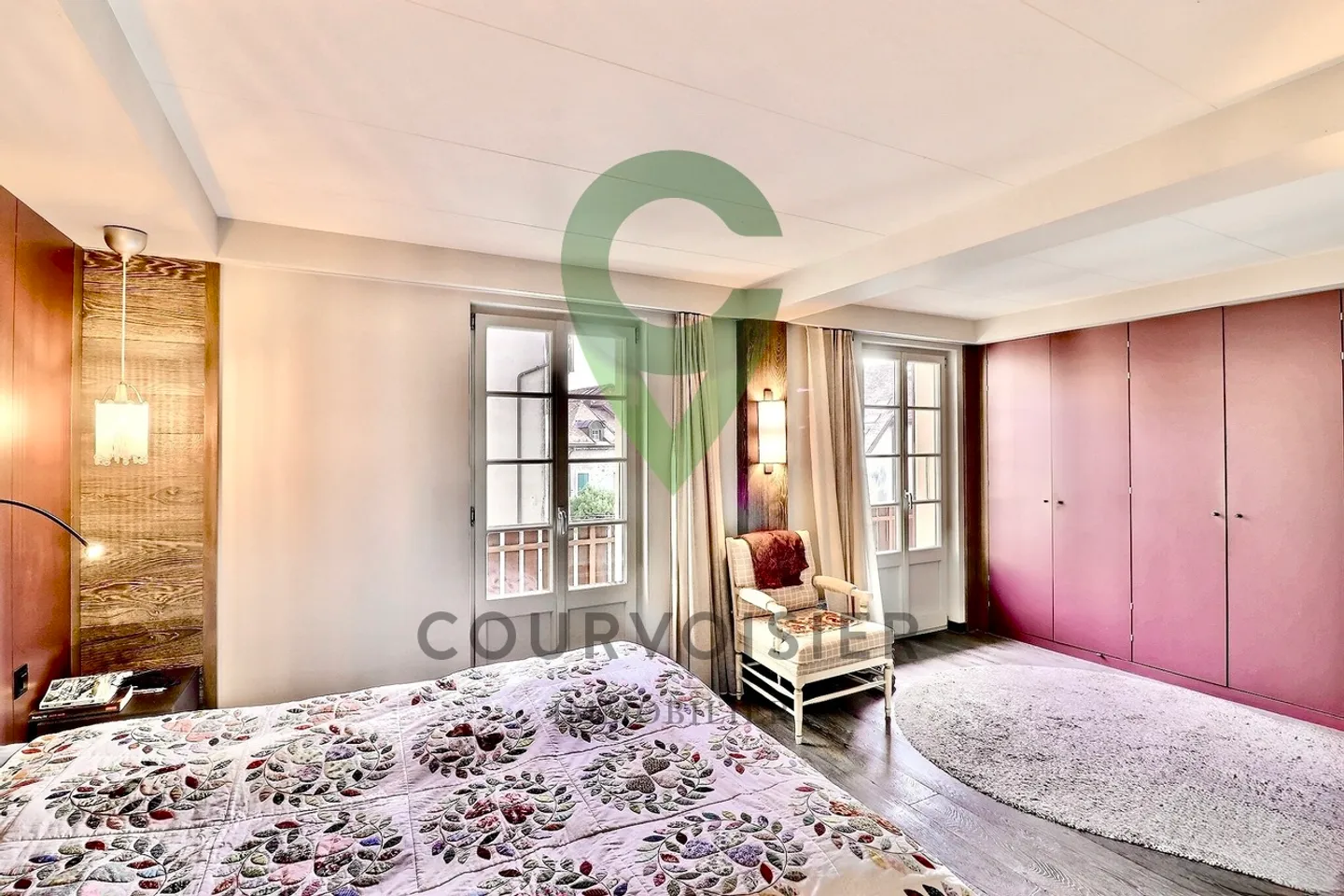 Superbo appartamento ristrutturato di 4,5 stanze con ampio giardino di 250 m² e terrazza - Foto 6 di 14