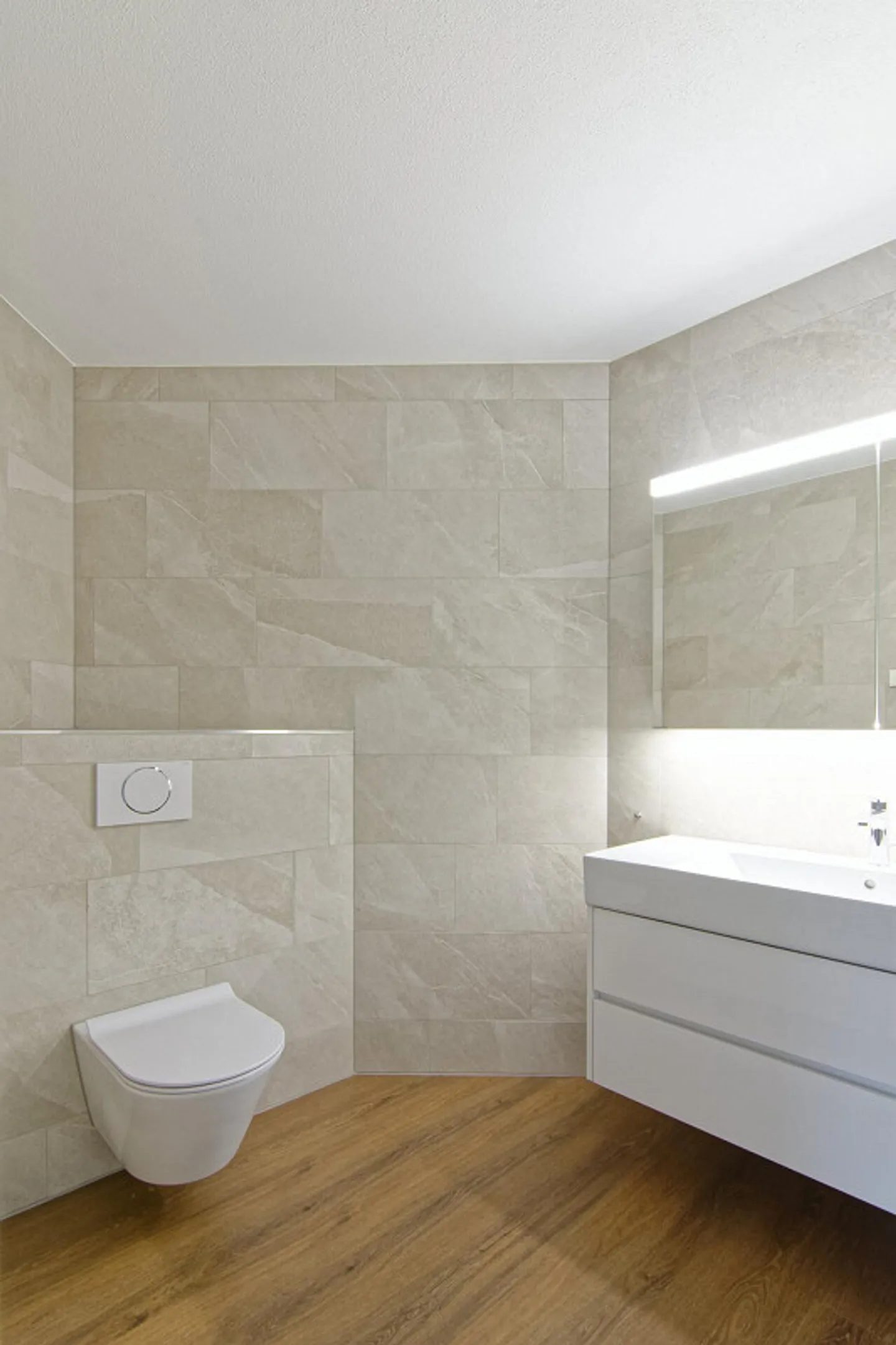 Renovated 4.5-room apartment with elevator on the raised ground floor - Photo 22 of 40