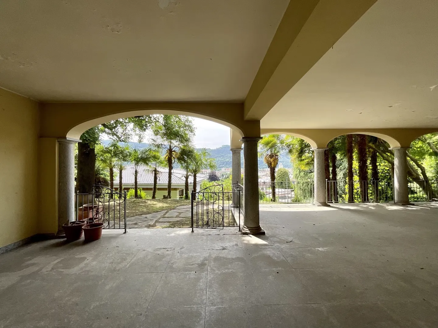 MORBIO INFERIORE - VENDESI VILLA DA RISTRUTTURARE - Photo 9 sur 13
