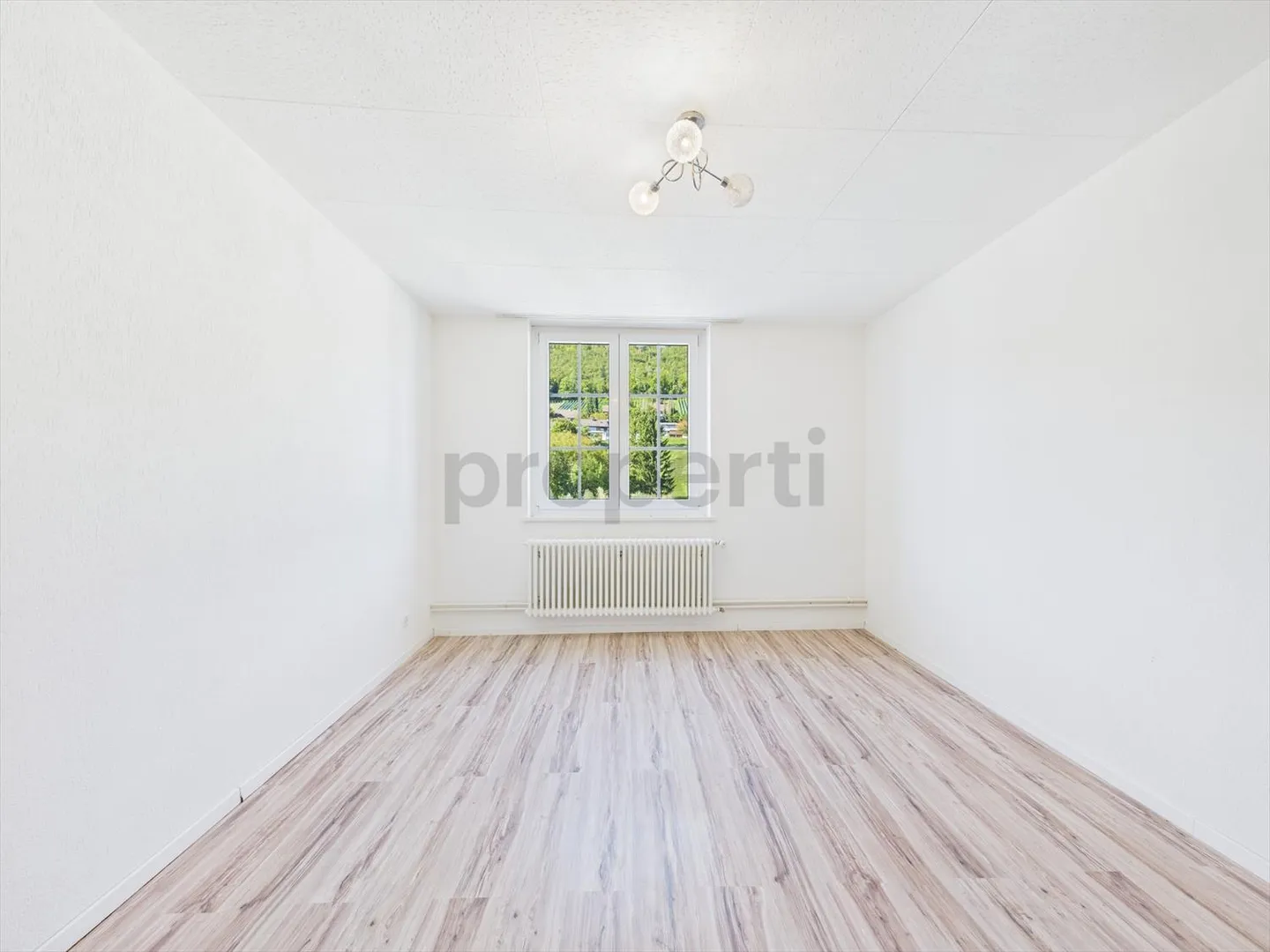«Charmante 4.5-Zimmer-Wohnung mit erstklassiger Lage in Zwingen, Kanton BL» - Foto 5 von 10