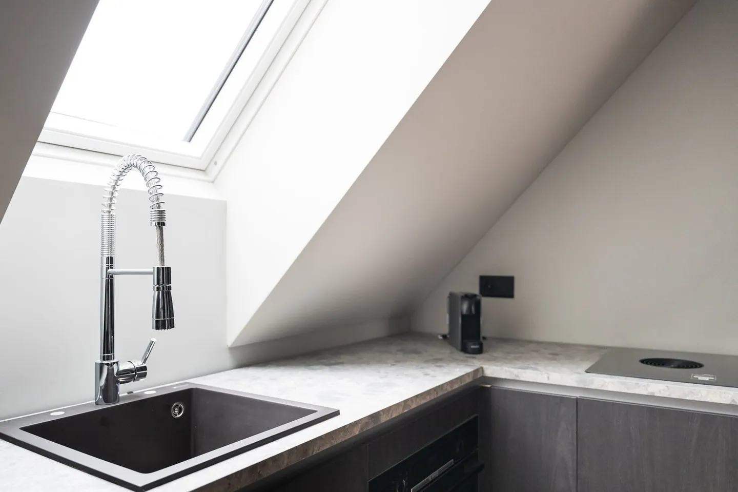 Appartamento di 1,5 locali in posizione centrale (Circolo 2) a Zurigo – Primo ingresso dal 01.11.2024 - Foto 9 di 17