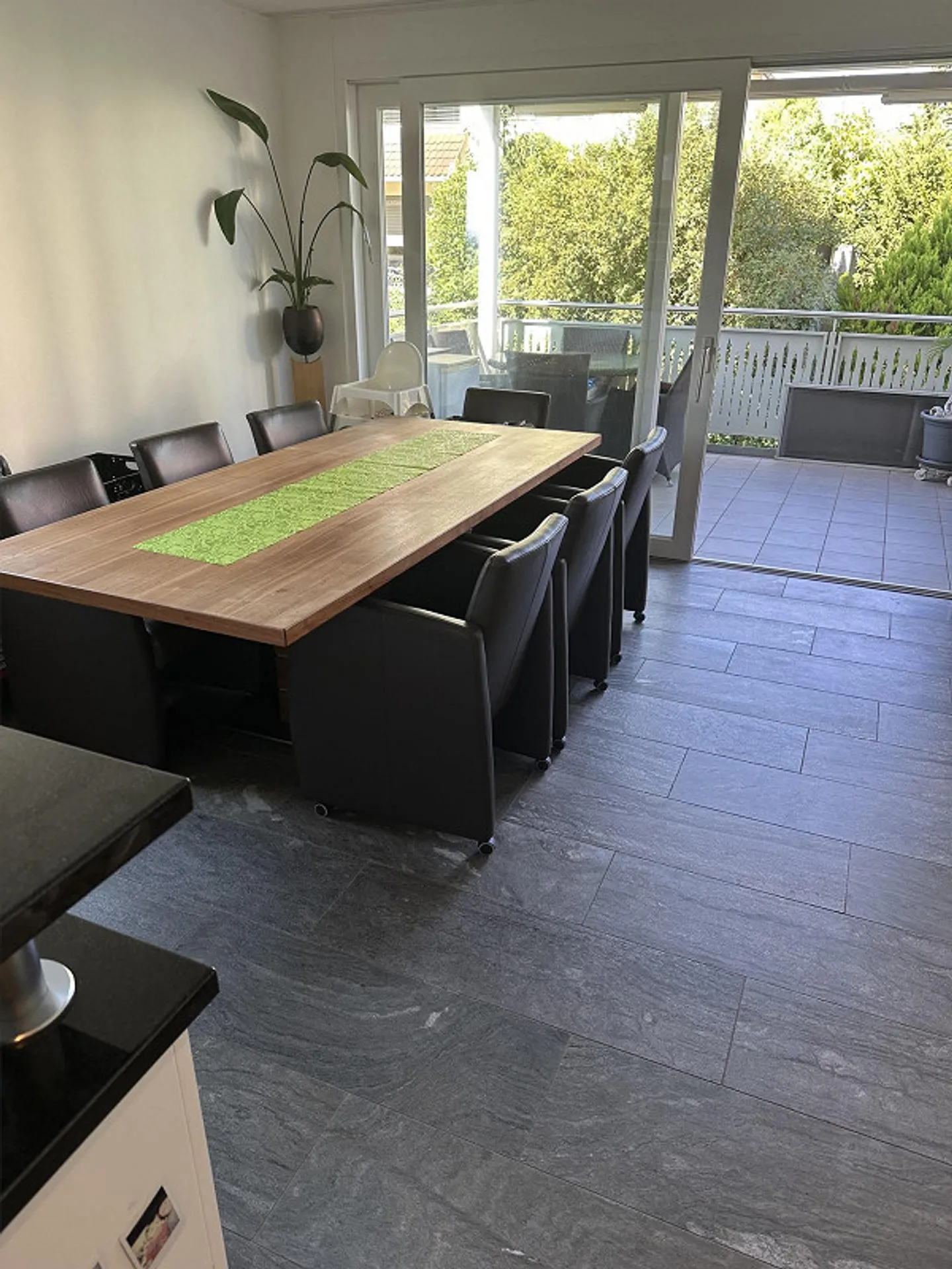 Grosszügige 4.5 Zimmerwohnung mit viel Licht und Aussicht - Photo 7 of 13