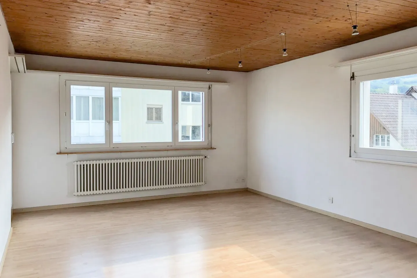 Invest in solid rental income - Photo 5 of 9