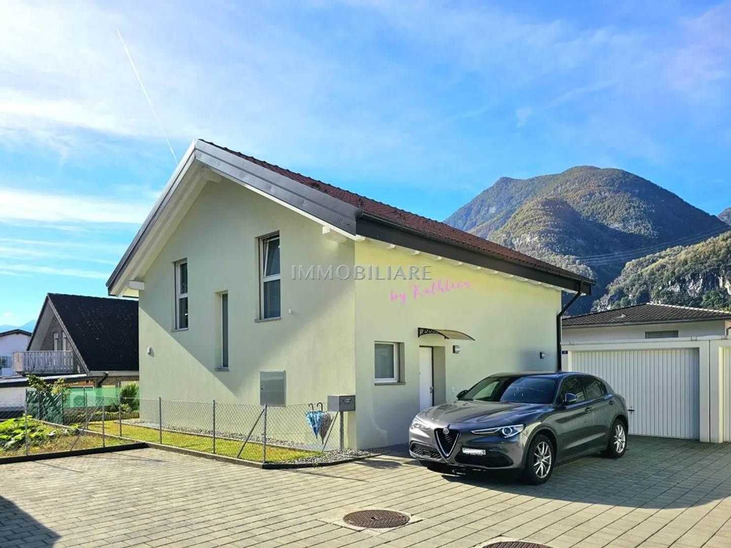 Single-family house like new, with garden, garage, heat pump - Photo 1 of 19