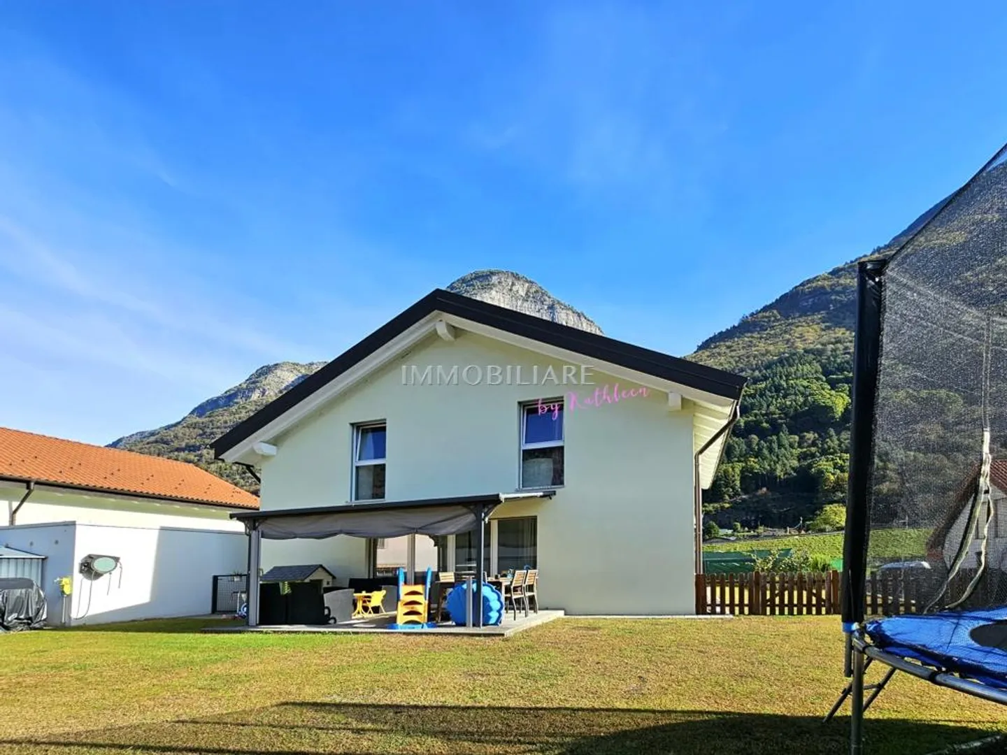 Single-family house like new, with garden, garage, heat pump - Photo 18 of 19