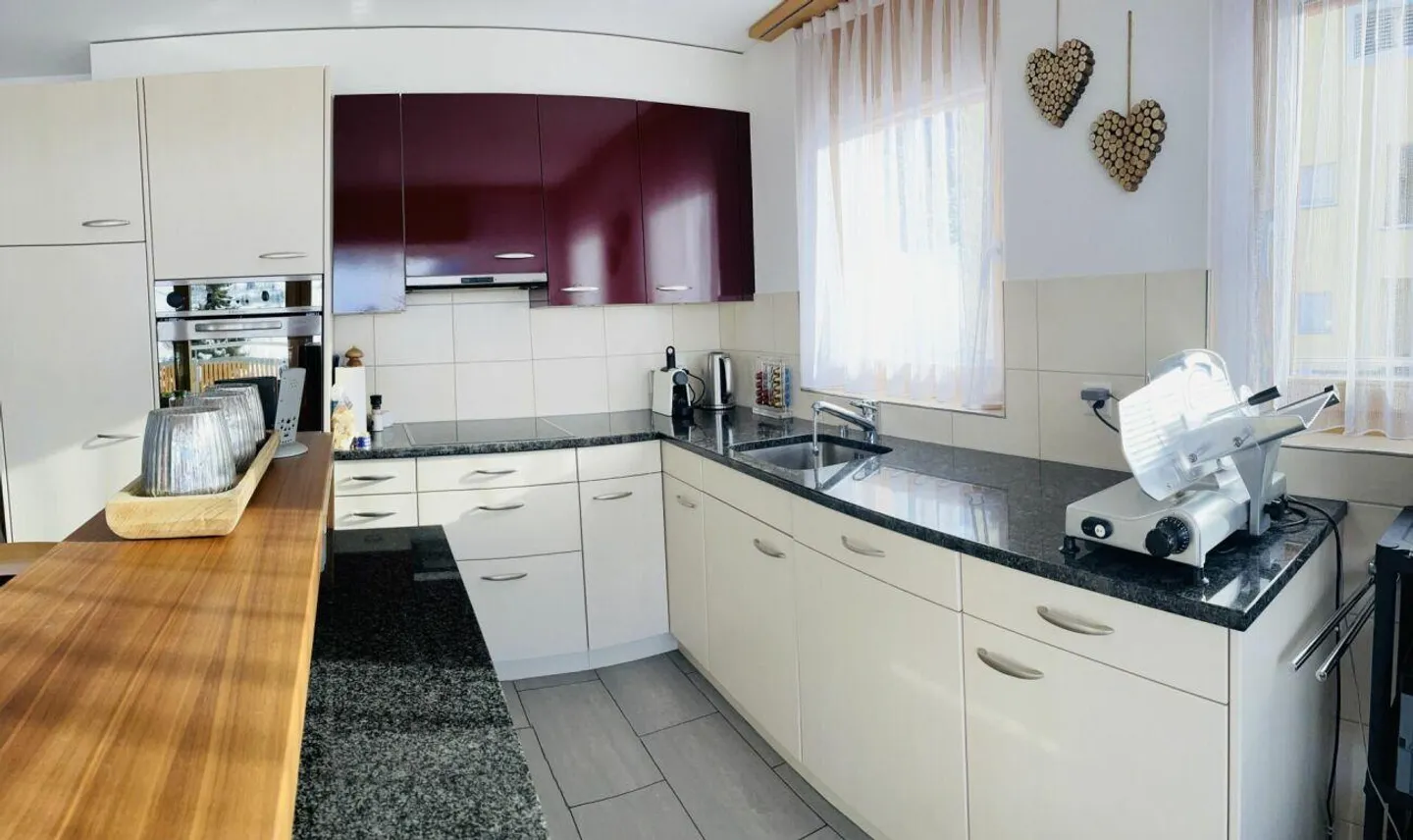 Dreamlike 3.5 Room Apartment with Sunny Terrace - Photo 4 of 12