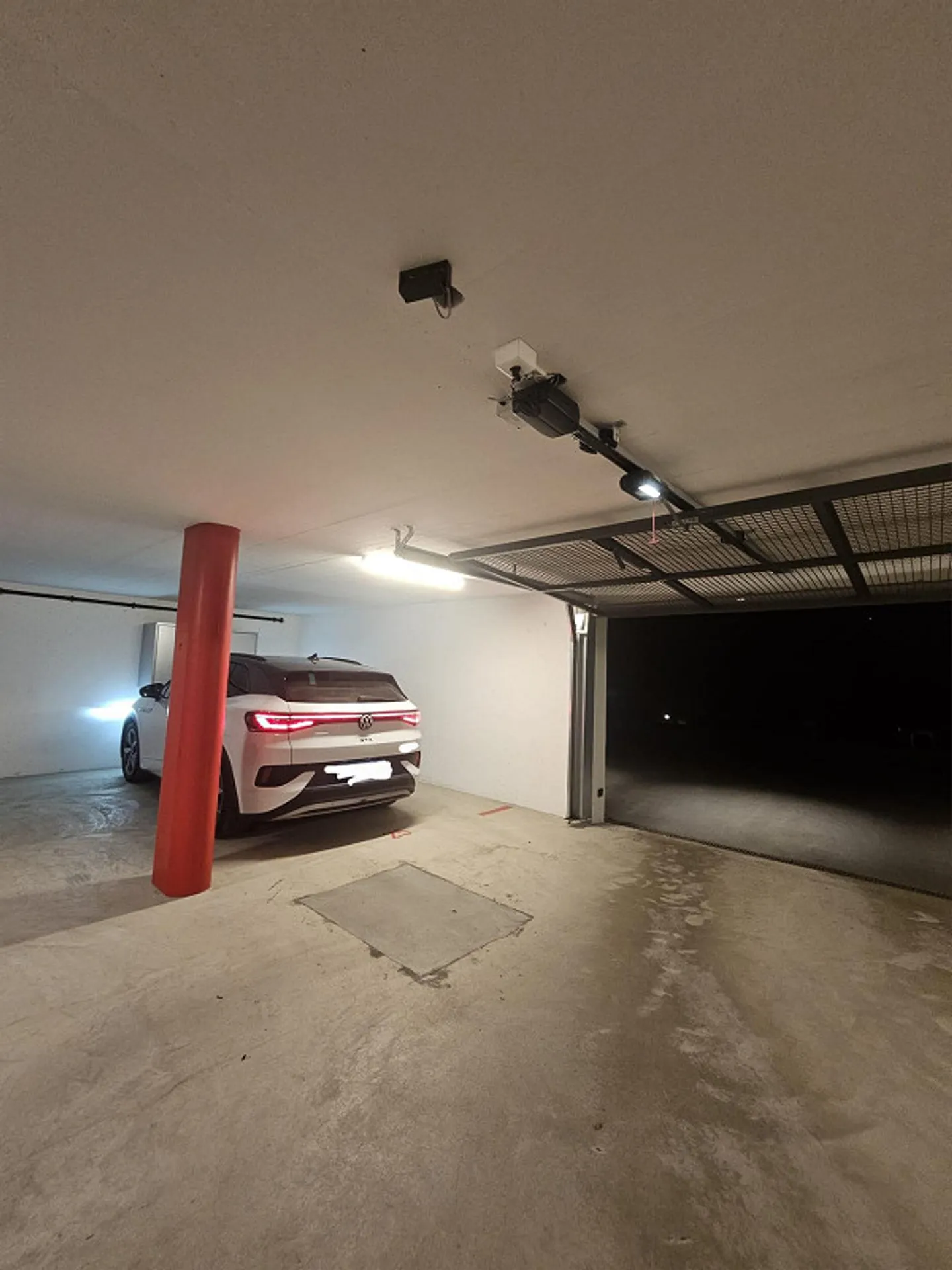 Underground parking - parking space, extra wide 3.2m - Photo 1 of 1
