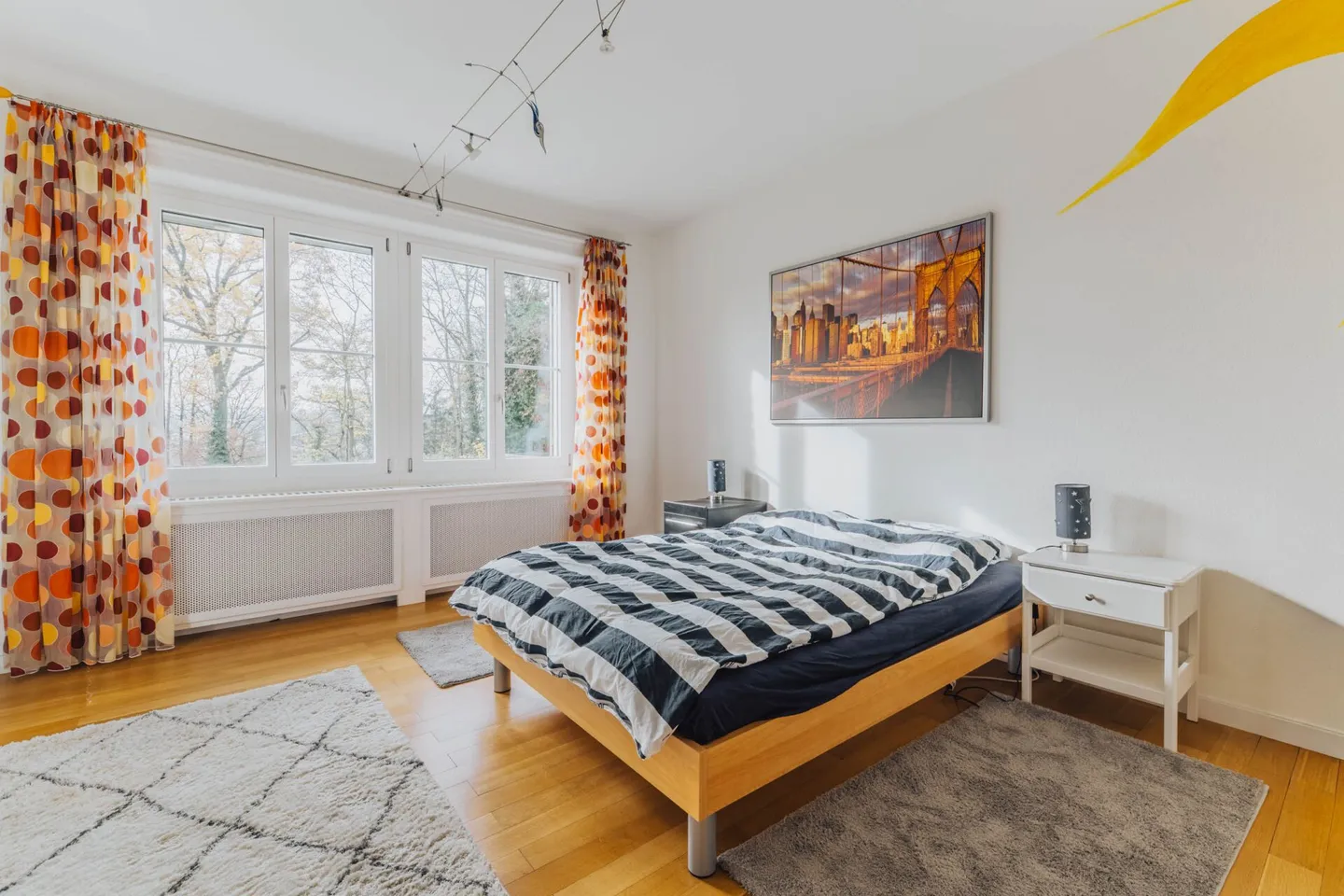 Villa und Einfamilienhaus eingebettet in wunderschöner Parkanlage - Foto 13 von 15