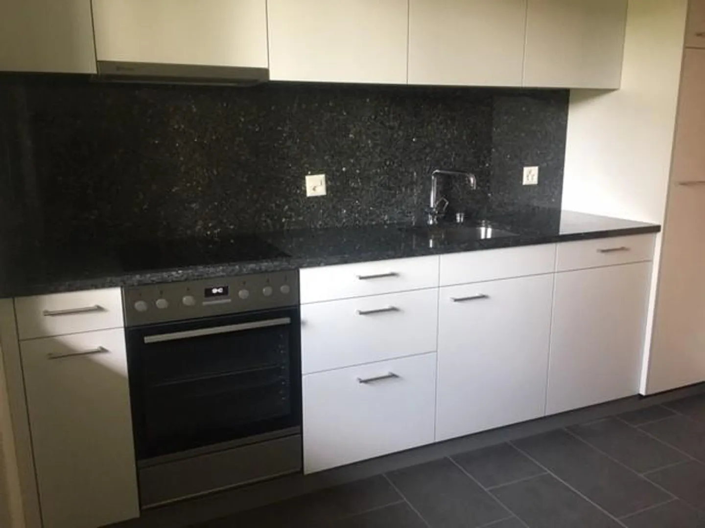 Centrally located apartment near the train station - Photo 2 of 5
