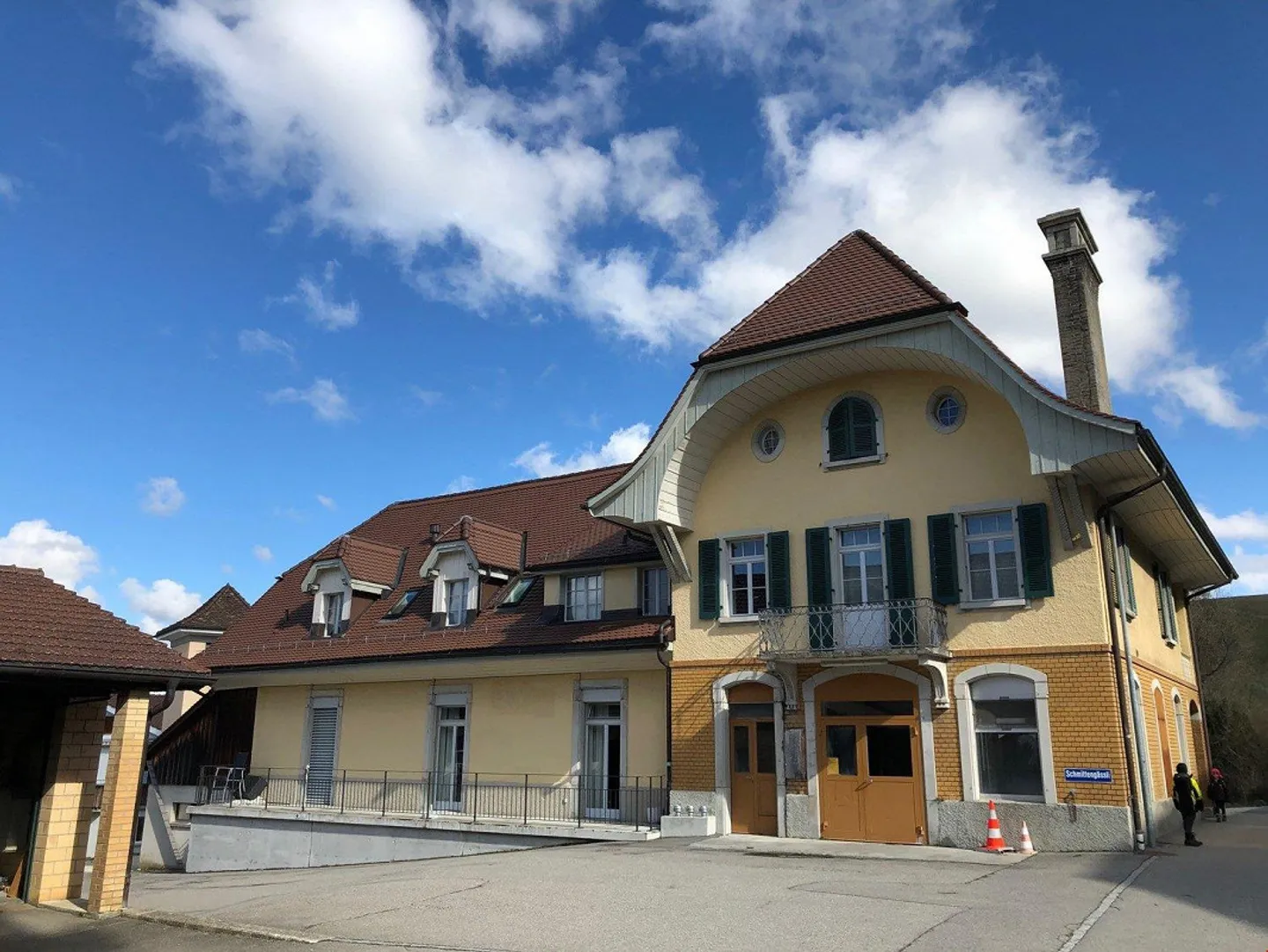 Appartement moderne avec balcon XXL au centre du village d'Oberbalm - Photo 1 sur 10