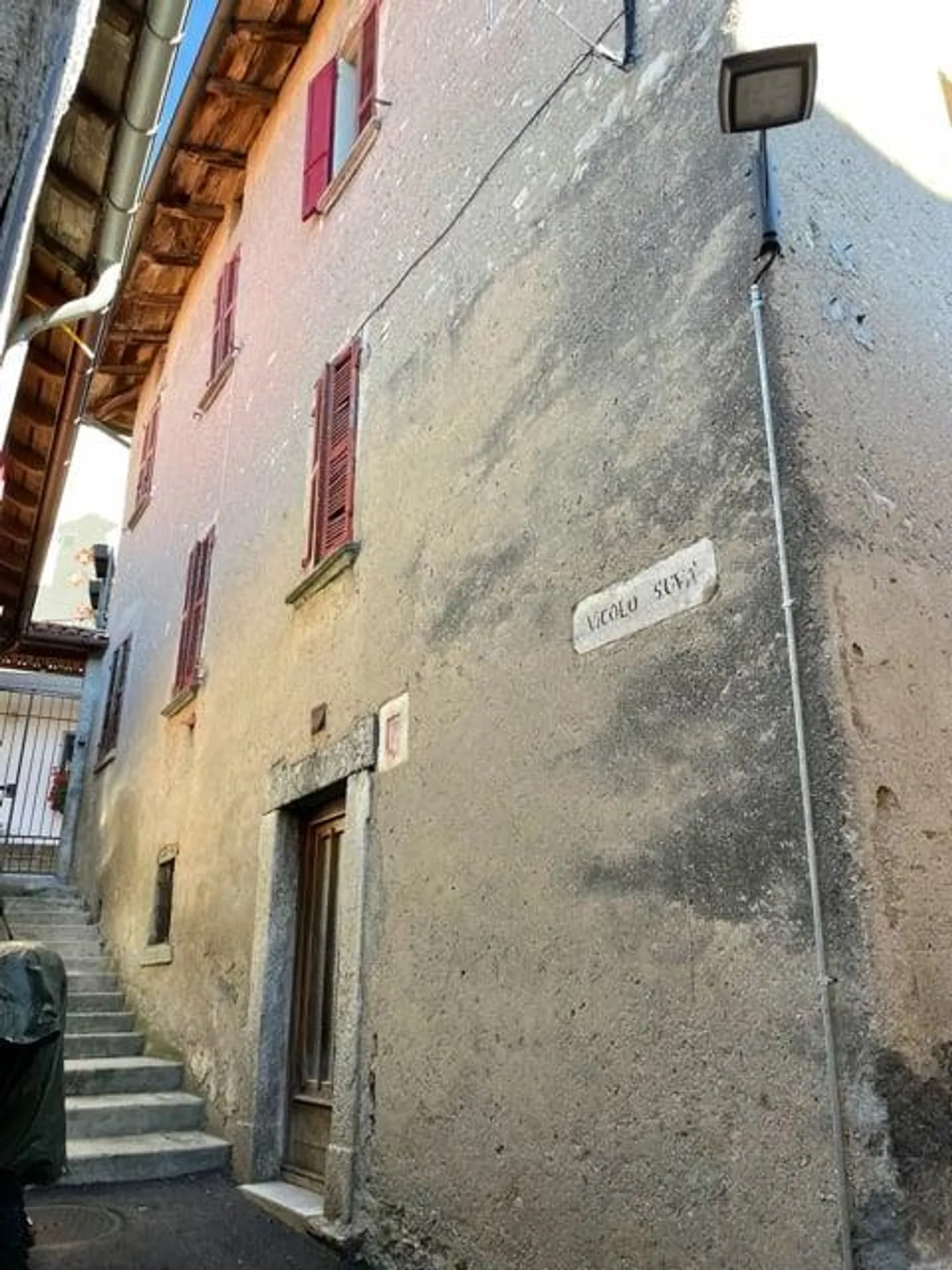 Maison ticino de charme avec terrain constructible - Photo 3 sur 28