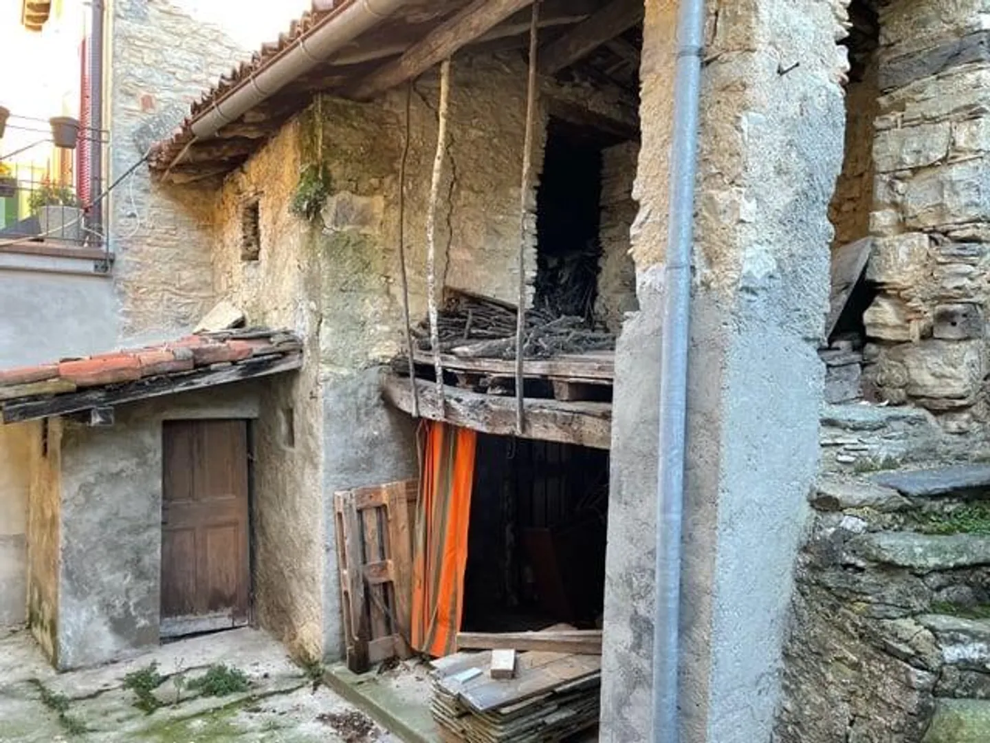 Maison ticino de charme avec terrain constructible - Photo 6 sur 28