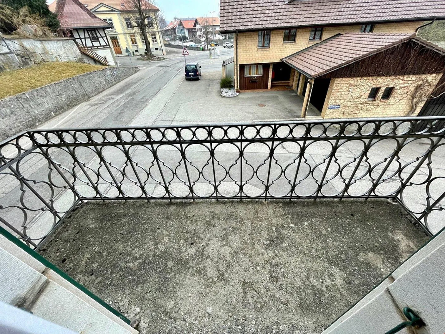 Appartement moderne avec balcon XXL au centre du village d'Oberbalm - Photo 8 sur 10