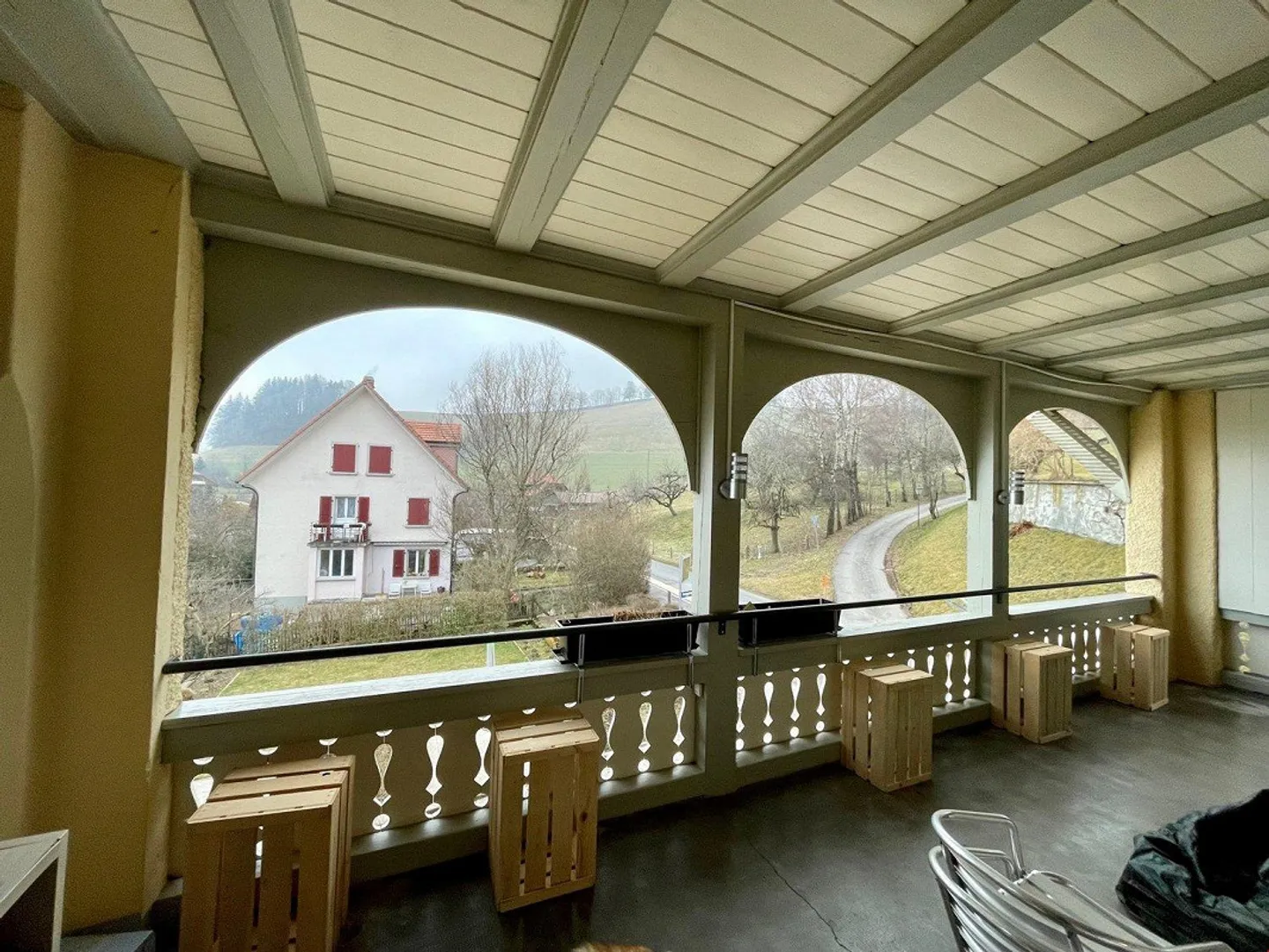 Appartement moderne avec balcon XXL au centre du village d'Oberbalm - Photo 7 sur 10