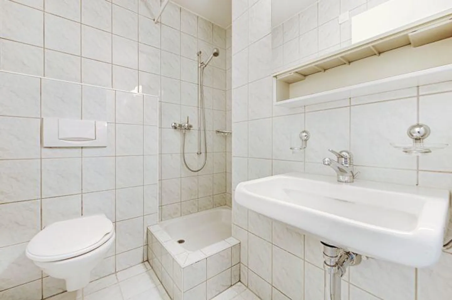 RENT WITHOUT DEPOSIT - Family dream in a well-kept residential area - Photo 4 of 12