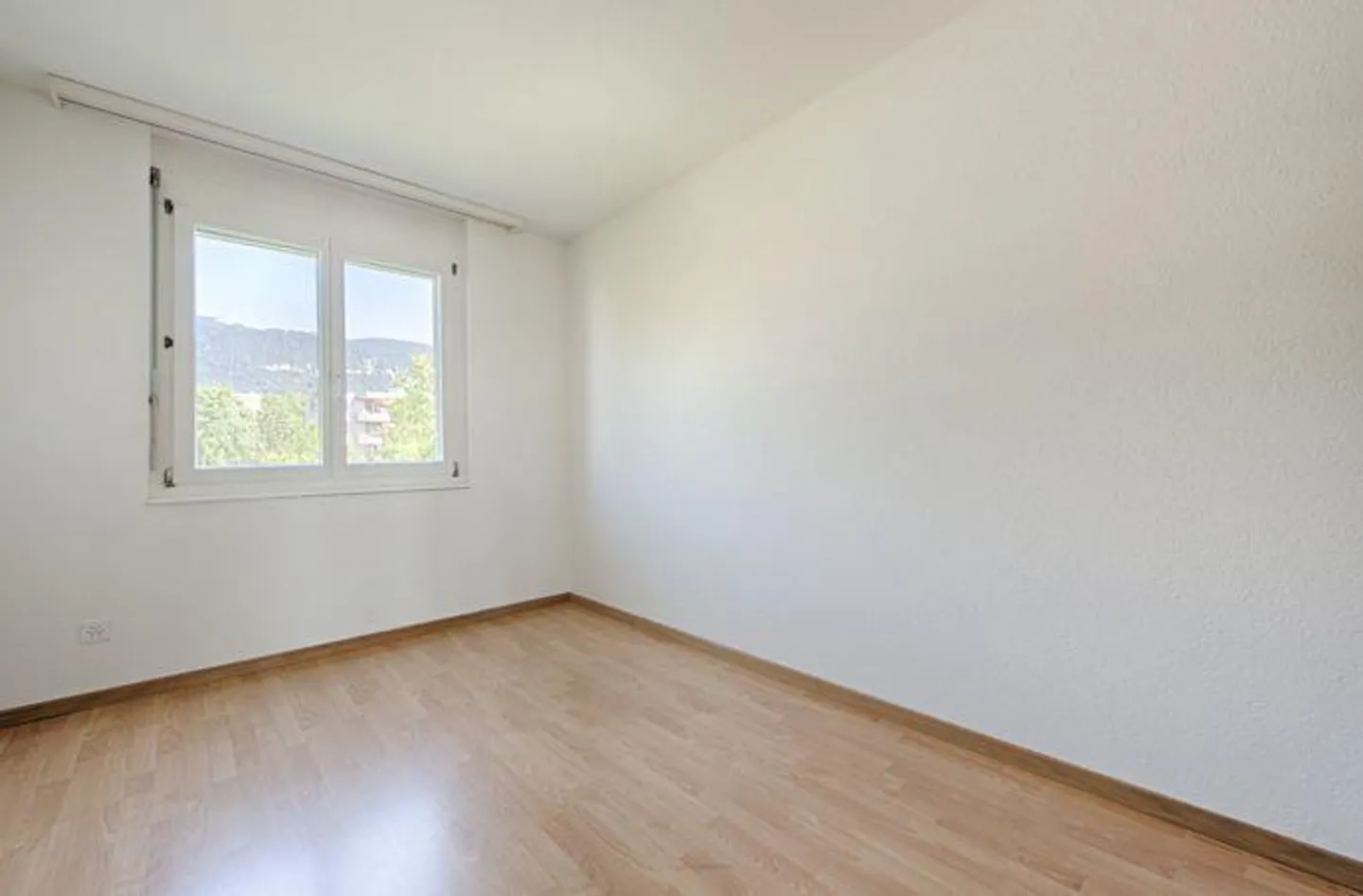 RENT WITHOUT DEPOSIT - Family dream in a well-kept residential area - Photo 8 of 12
