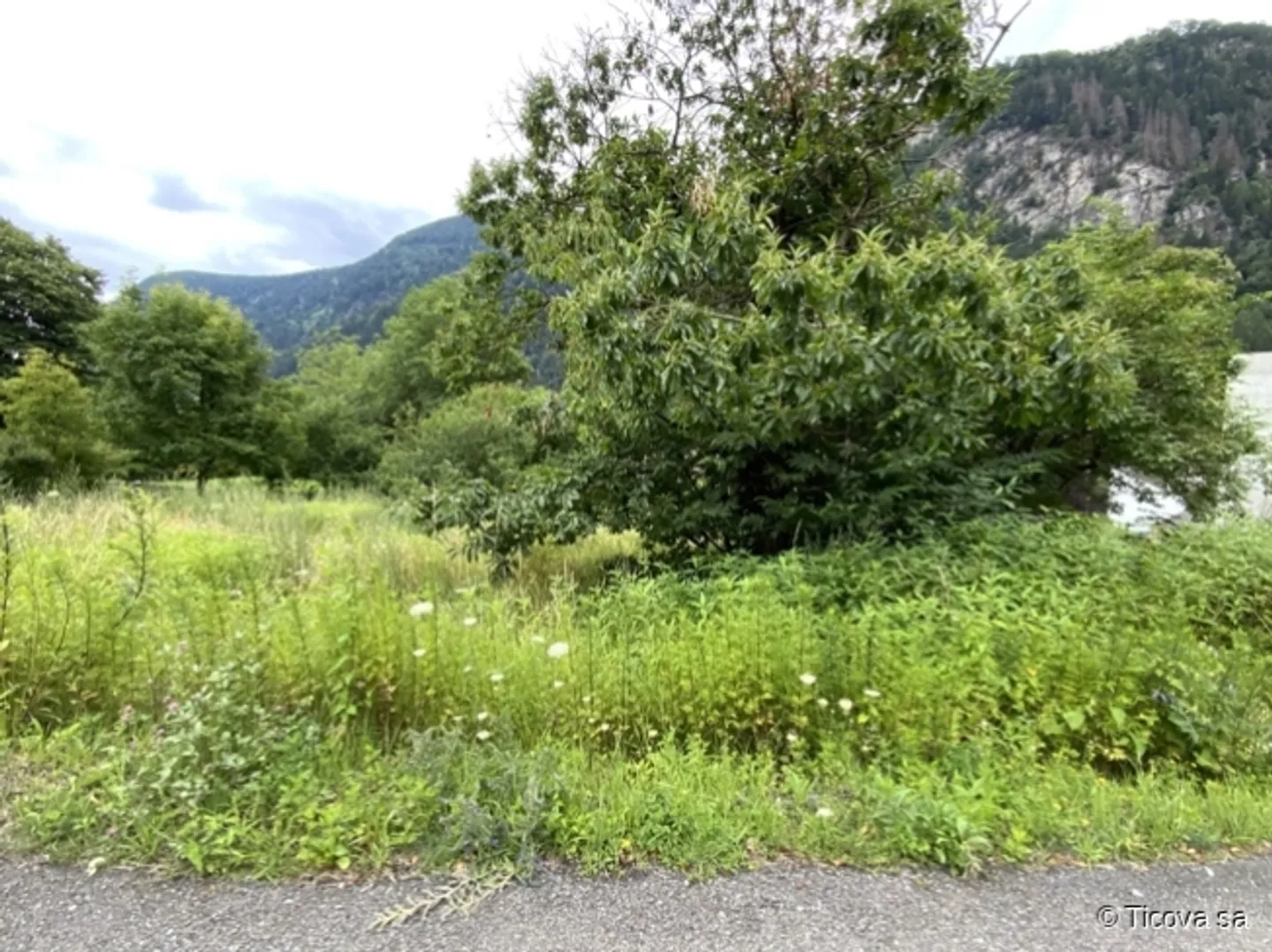 FAIDO Building plot of about 830 sqm in a modern area - Photo 3 of 4