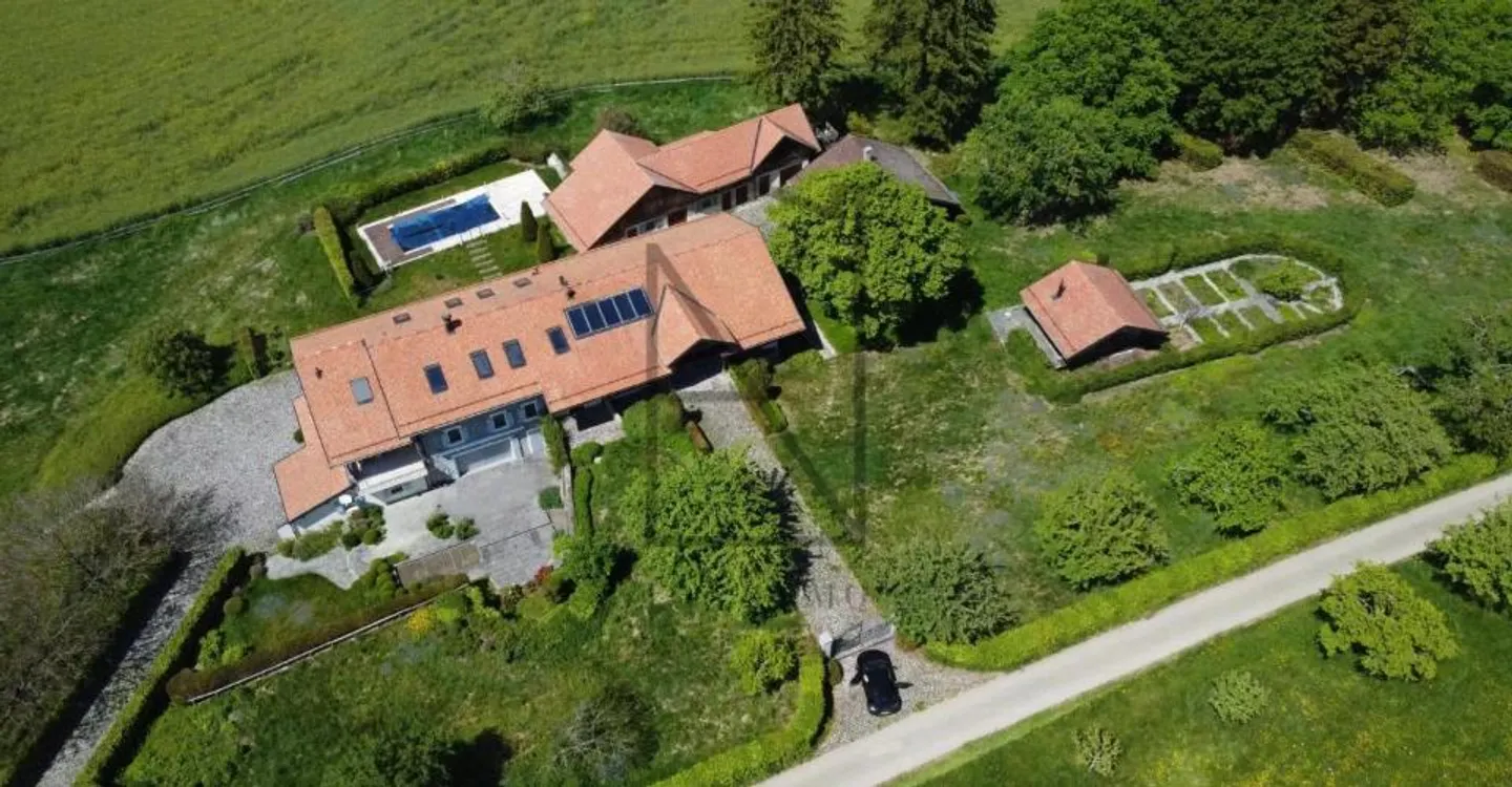 Villa 11 stanze - Foto 1 di 12