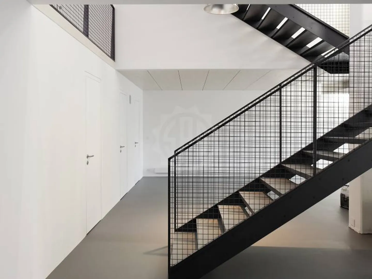 Beautiful industrial space - Les Acacias - Photo 3 of 11