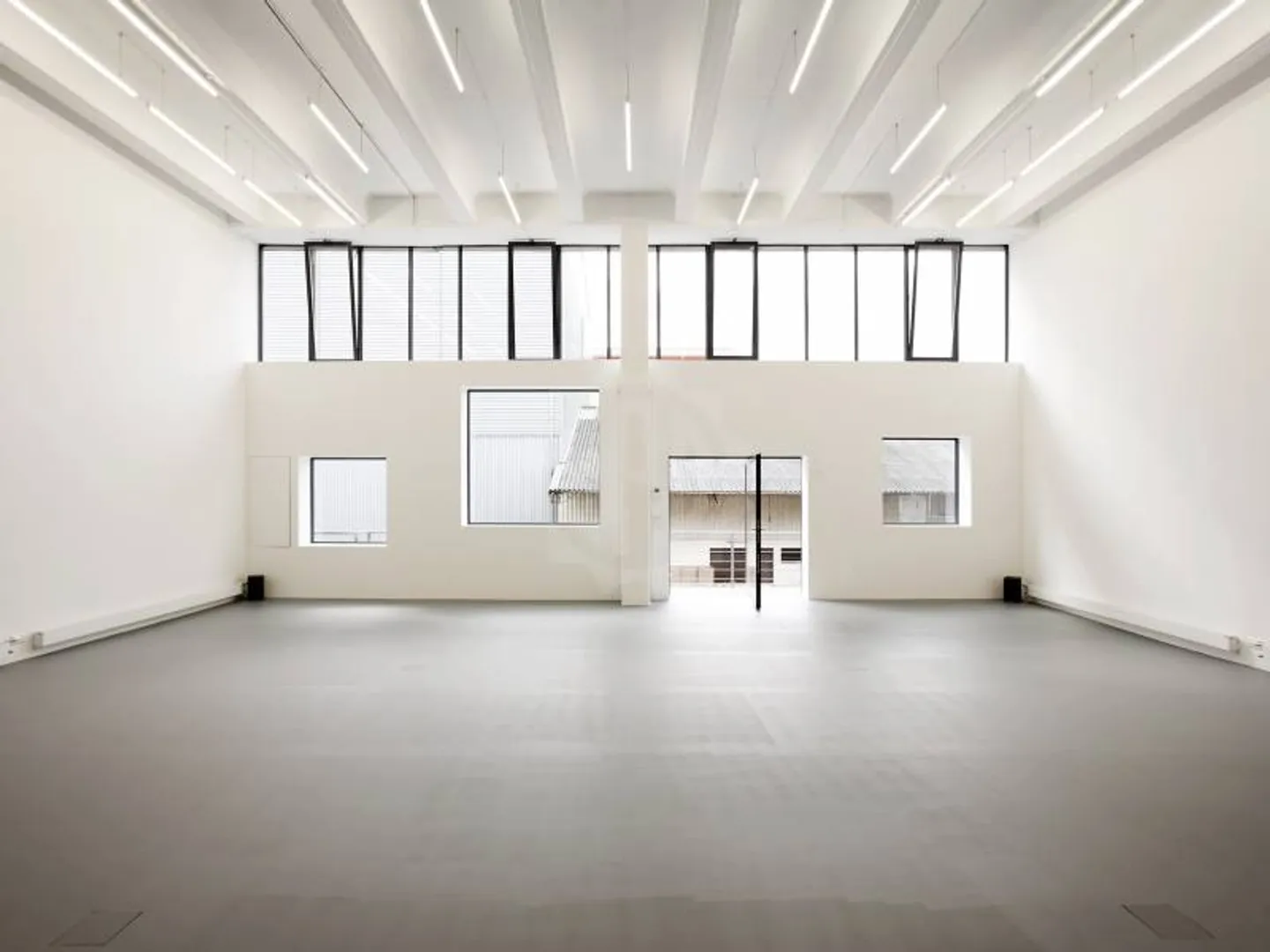 Beautiful industrial space - Les Acacias - Photo 4 of 11