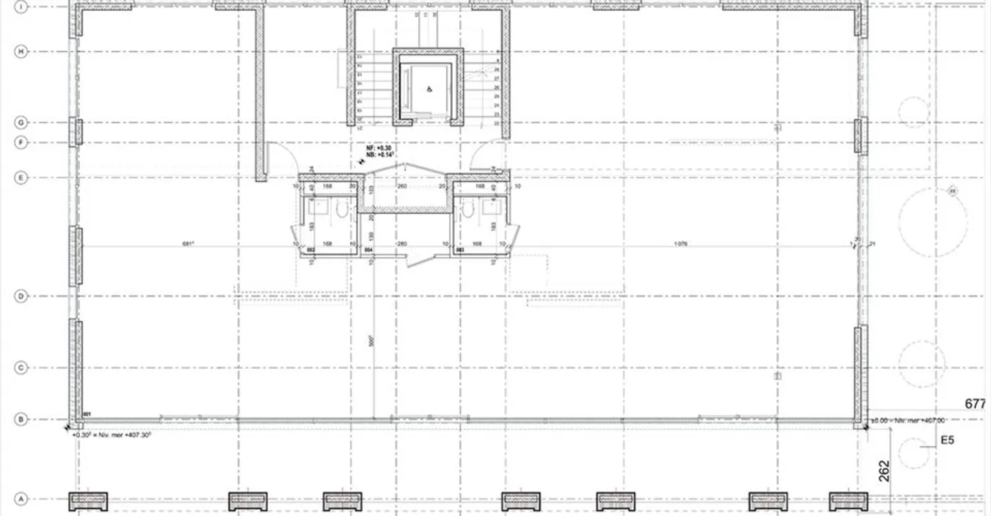 Mixed-use building for rent - Photo 3 of 10