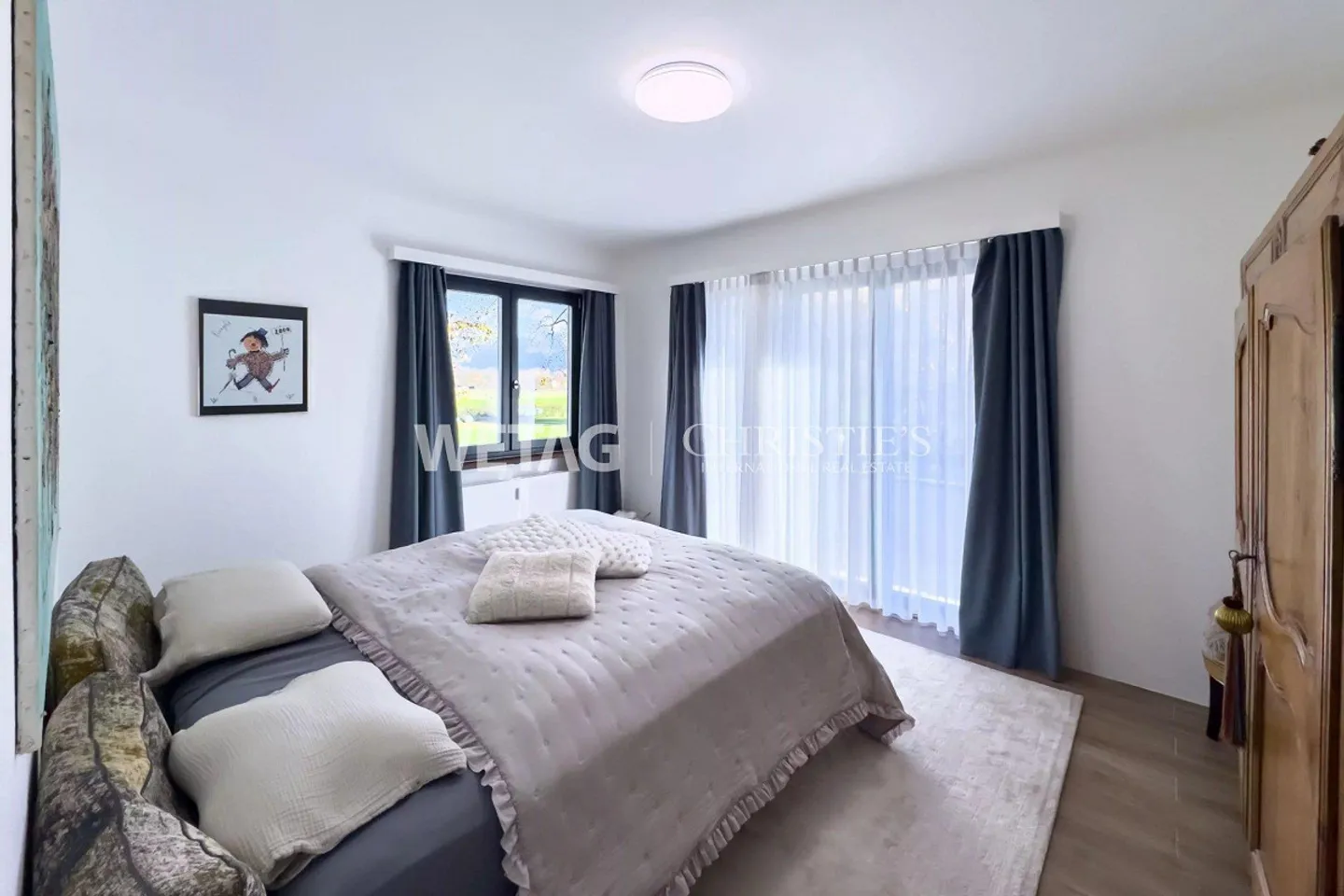 Elegant multi-family house with outdoor pool in a strategic location in Ascona for sale - Photo 6 of 13