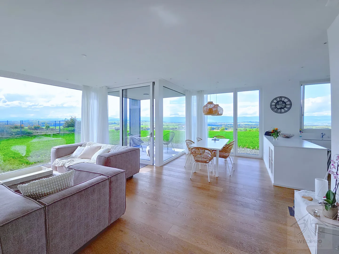 EINZIGARTIGE VILLA MIT STUDIO UND PANORAMABLICK - Foto 6 von 13