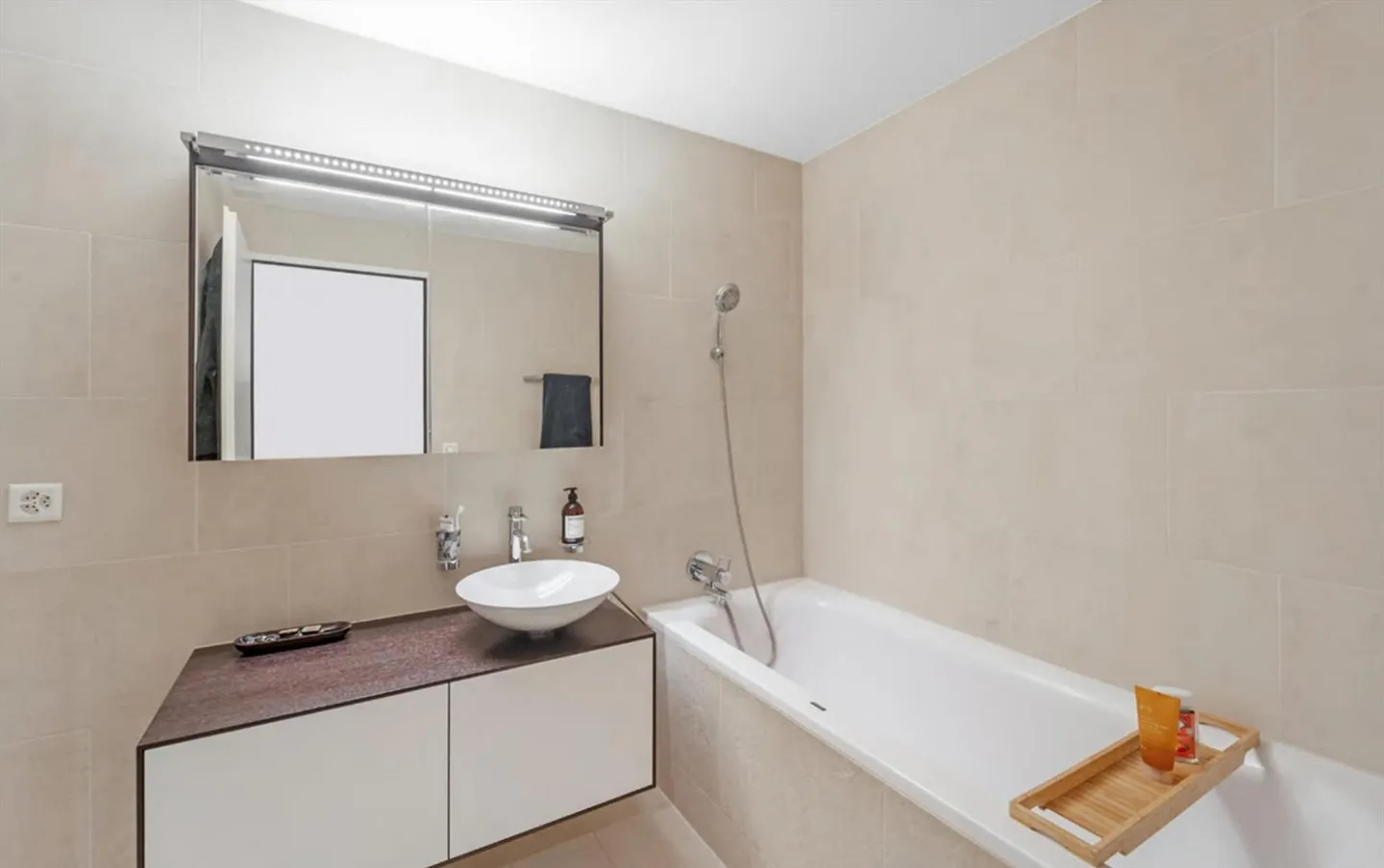 Geräumige 5-Zimmer-Wohnung mit Balkon - Foto 5 von 9