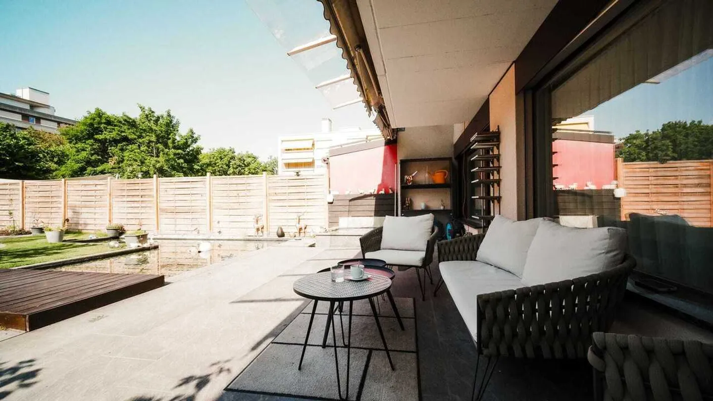 Vivre comme dans un resort – Votre jardin privé, spa & piscine à Reinach - Photo 7 sur 13