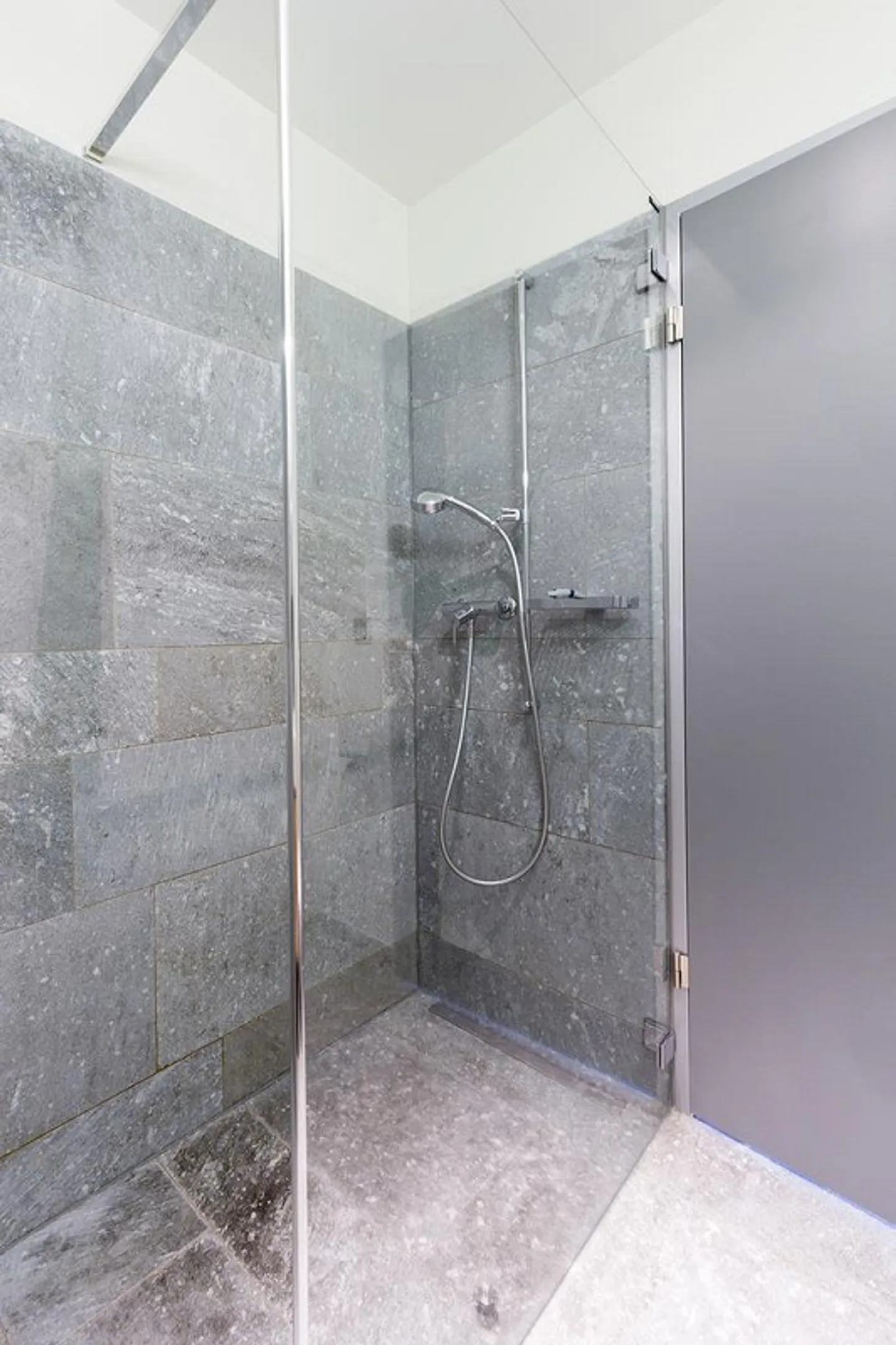 Appartamento attico esclusivo con due terrazze - Foto 7 di 12