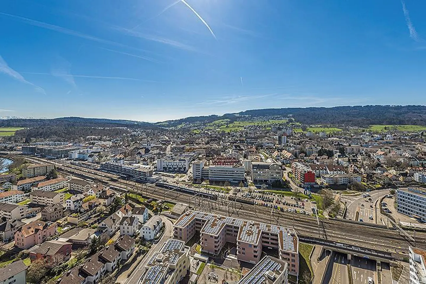 Vivere sopra i tetti – Vista panoramica al 16° piano dei Limmat Towers - Foto 4 di 8