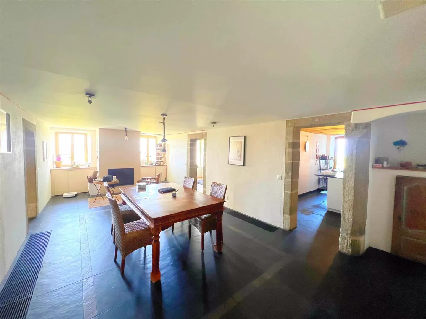 Apartment - Photo 12 of 12