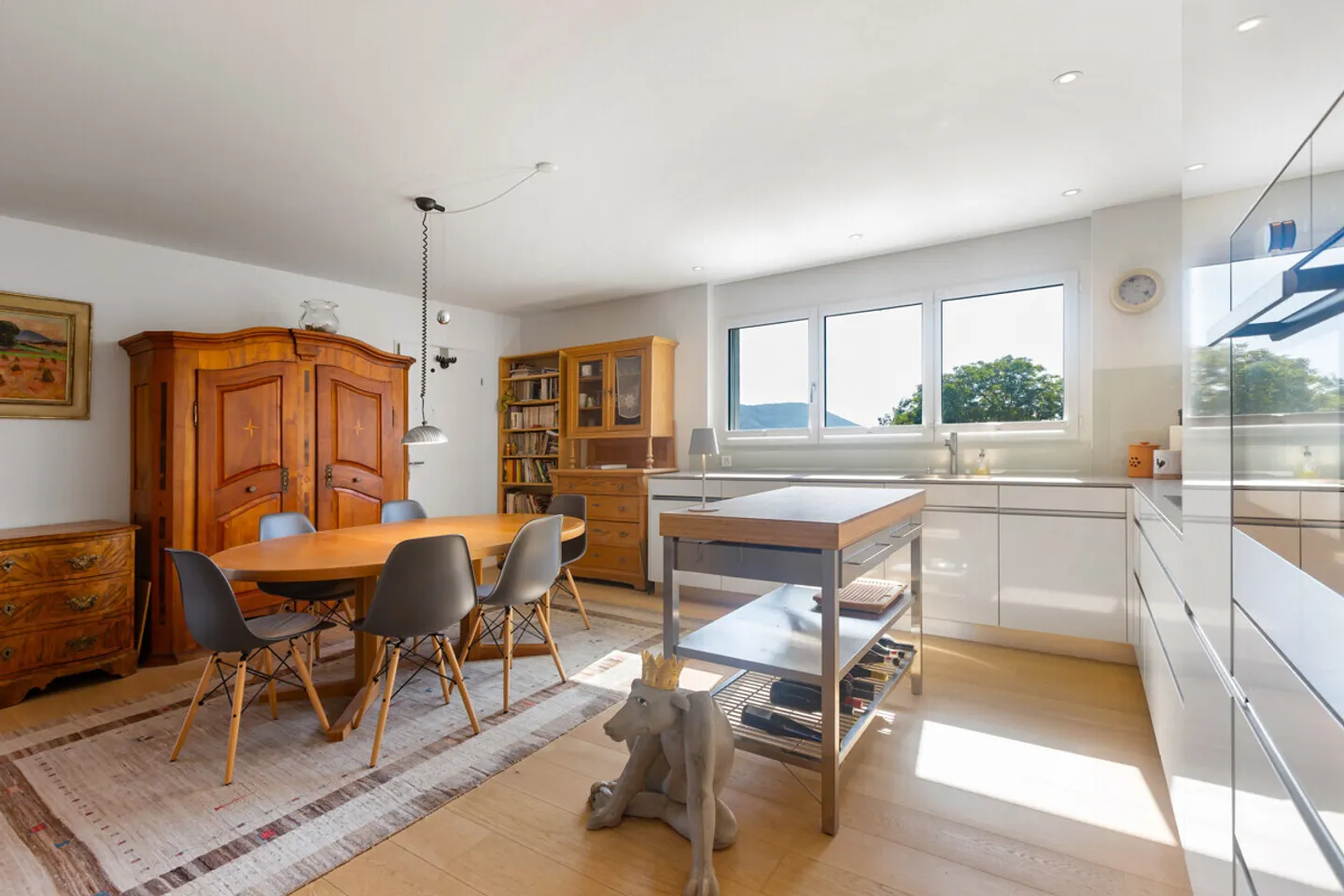 Vivere in centro, vivere rilassati - Maisonette con loggia e vista - Foto 3 di 11