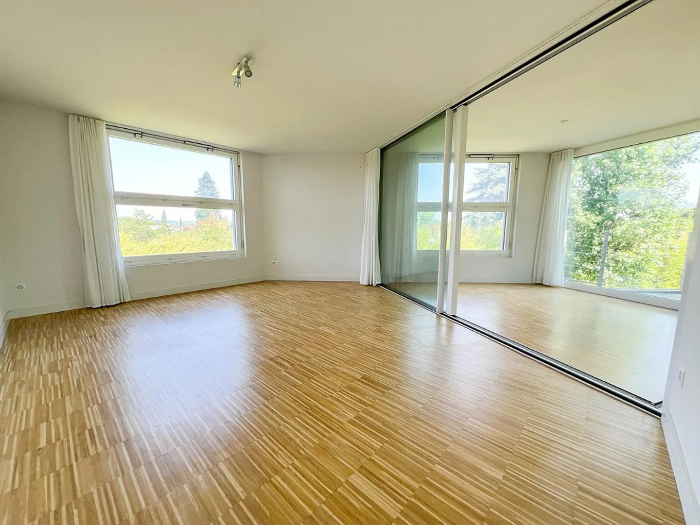 Appartement moderne de 3,5 pièces à louer à Bottmingen - Photo 9 sur 11