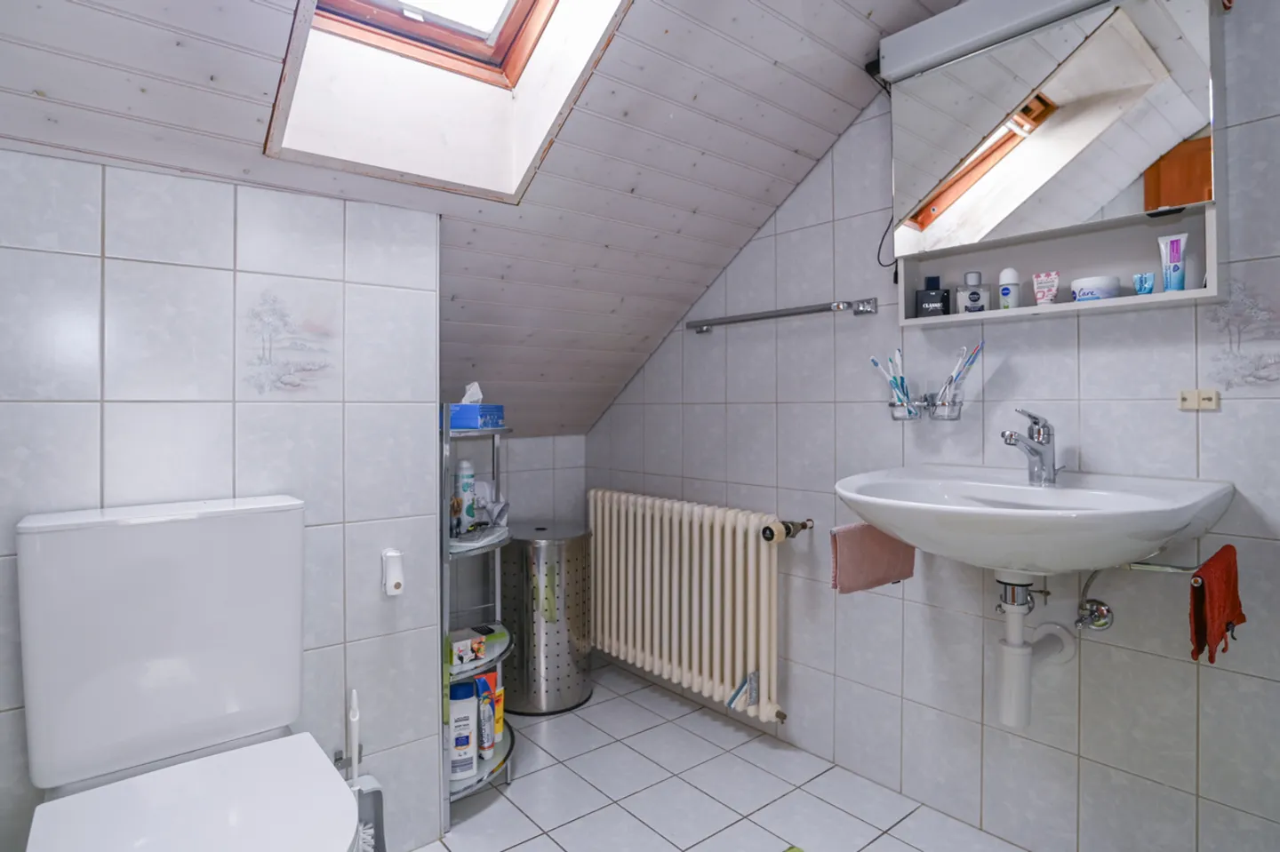 Spazio abitativo ben tenuto e conveniente in una piccola casa plurifamiliare - Foto 5 di 14
