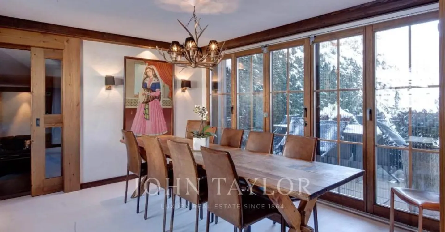 Chalet spacieux avec piscine - Photo 4 sur 7