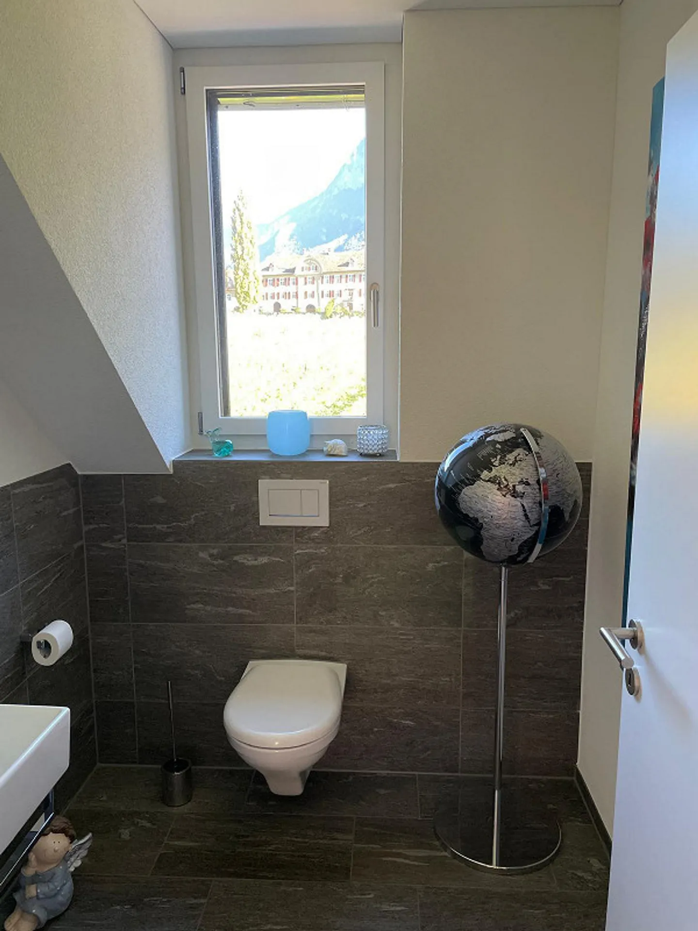 Living with a view of vineyards & mountains - 2.5-room apartment Maienfeld - Photo 18 of 20