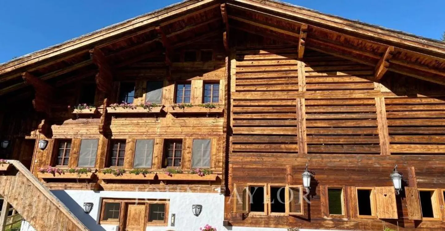 Chalet - Photo 1 sur 9